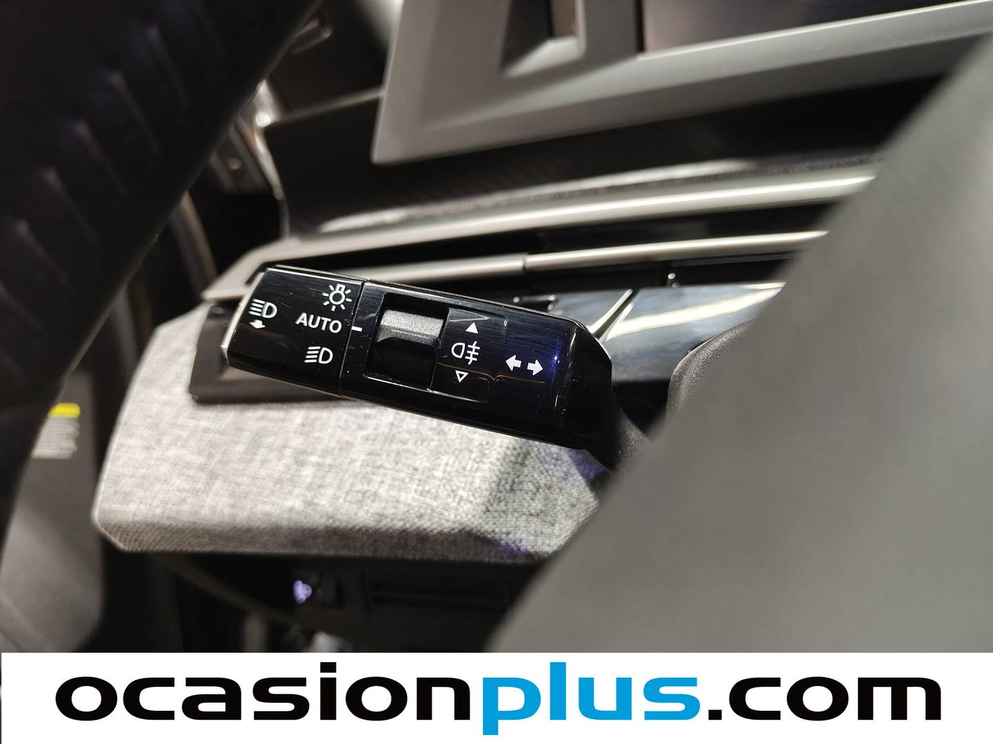 Peugeot 3008 Peugeot 3008 Hybrid 145 Allure eDCS6 (145 CV) automático