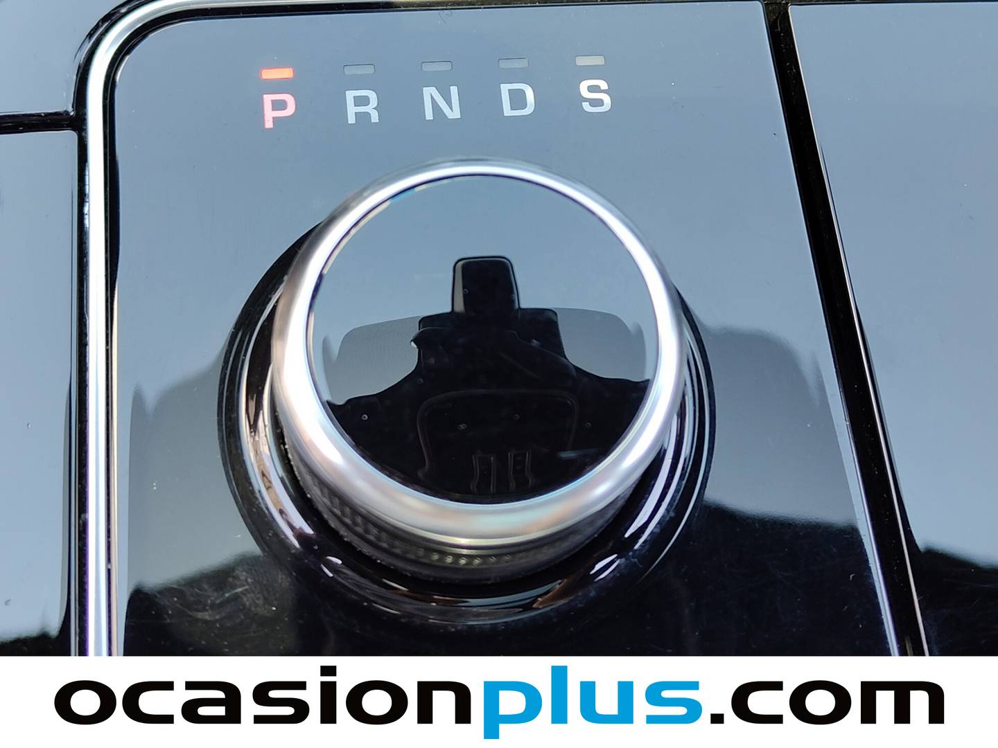 Foto Land Rover Range Rover Velar Land Rover Range Rover Velar D180 R-Dynamic S 4WD Auto (180 CV)