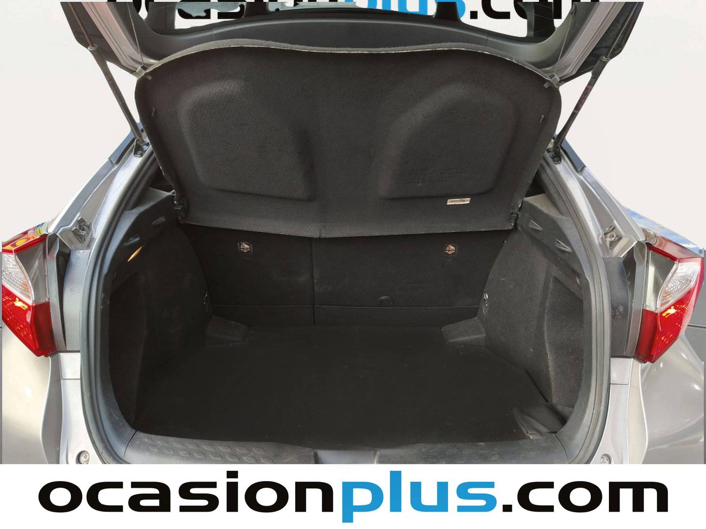 Foto Toyota C-HR Toyota C-HR 1.8 125H Advance (122 CV)