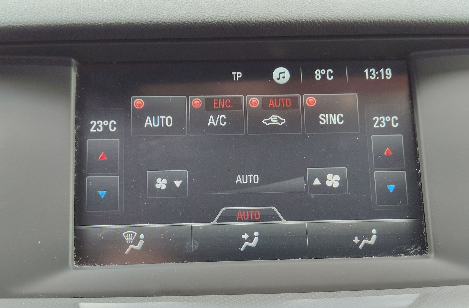 Opel Insignia 1.5 Turbo XFL 120 Aniversario - foto 32