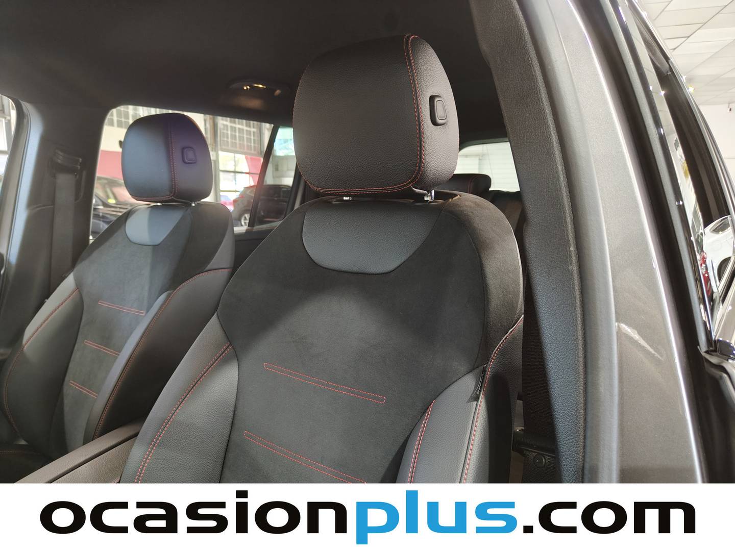 Equipamiento del Mercedes GLB Mercedes GLB 200 d (150 CV) Pack AMG 7 Plazas