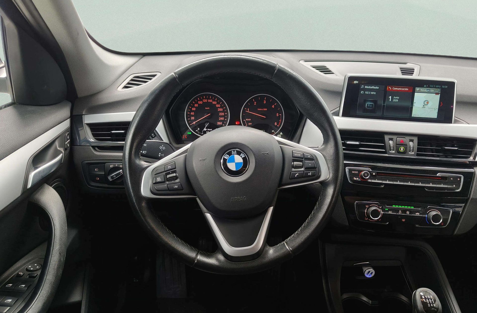 BMW X1 sDrive18d - foto 25