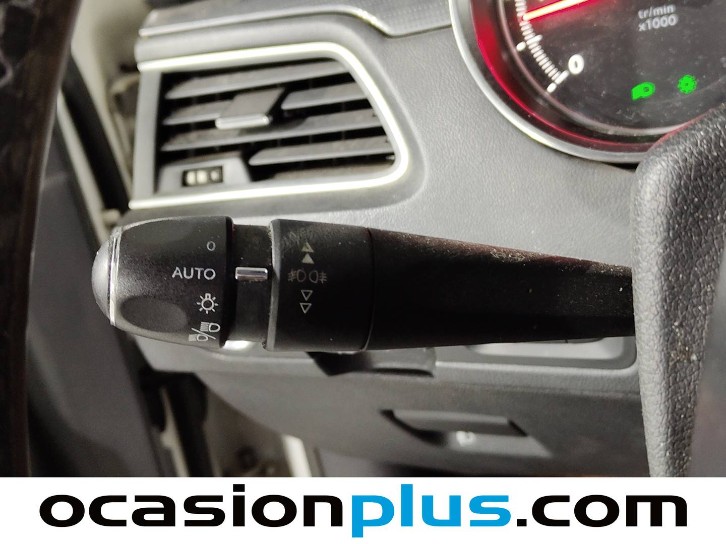 Equipamiento del Peugeot 508 Peugeot 508 2.0 HDI Allure (140 CV)