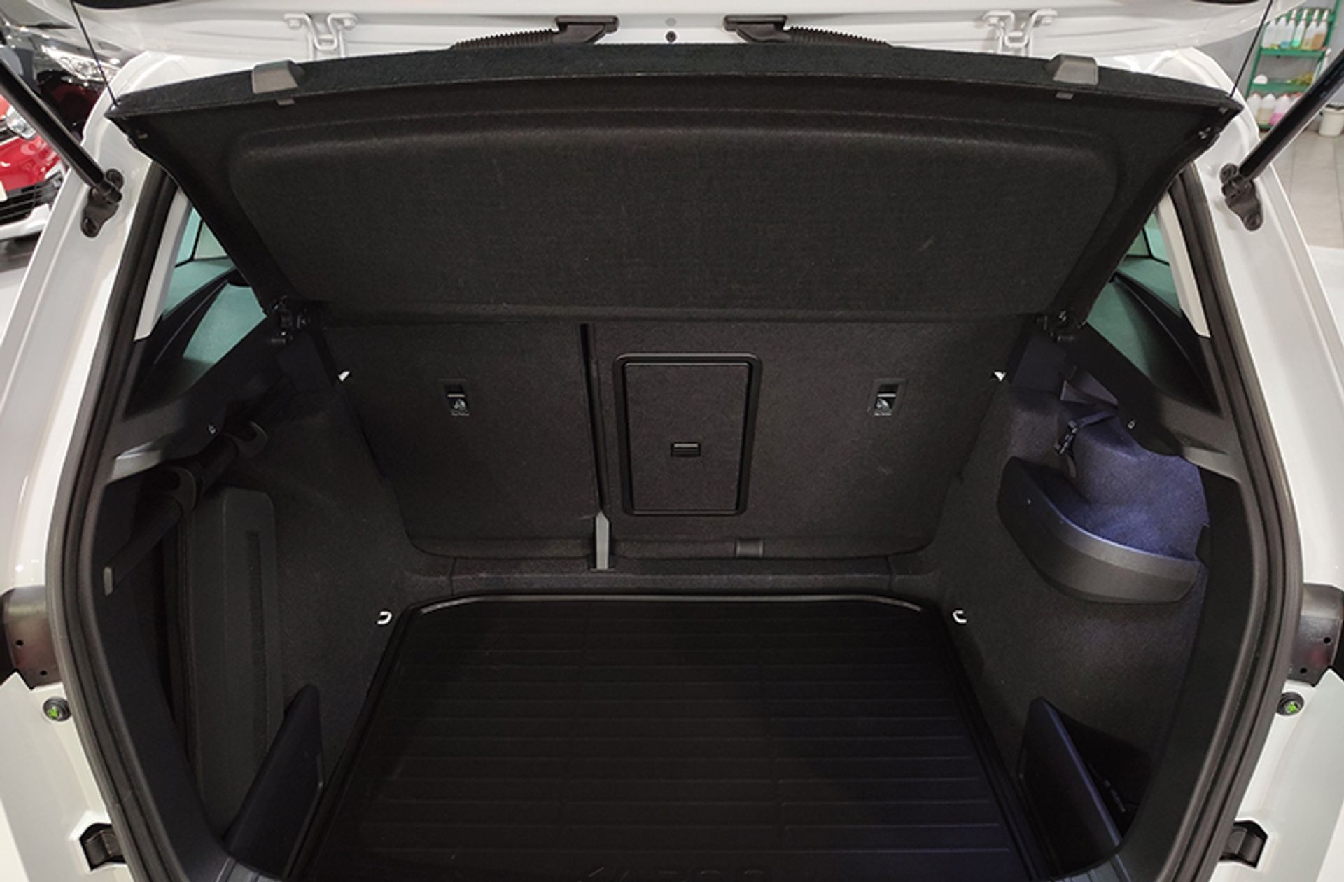 Škoda Karoq 1.0 TSI Ambition - foto 16