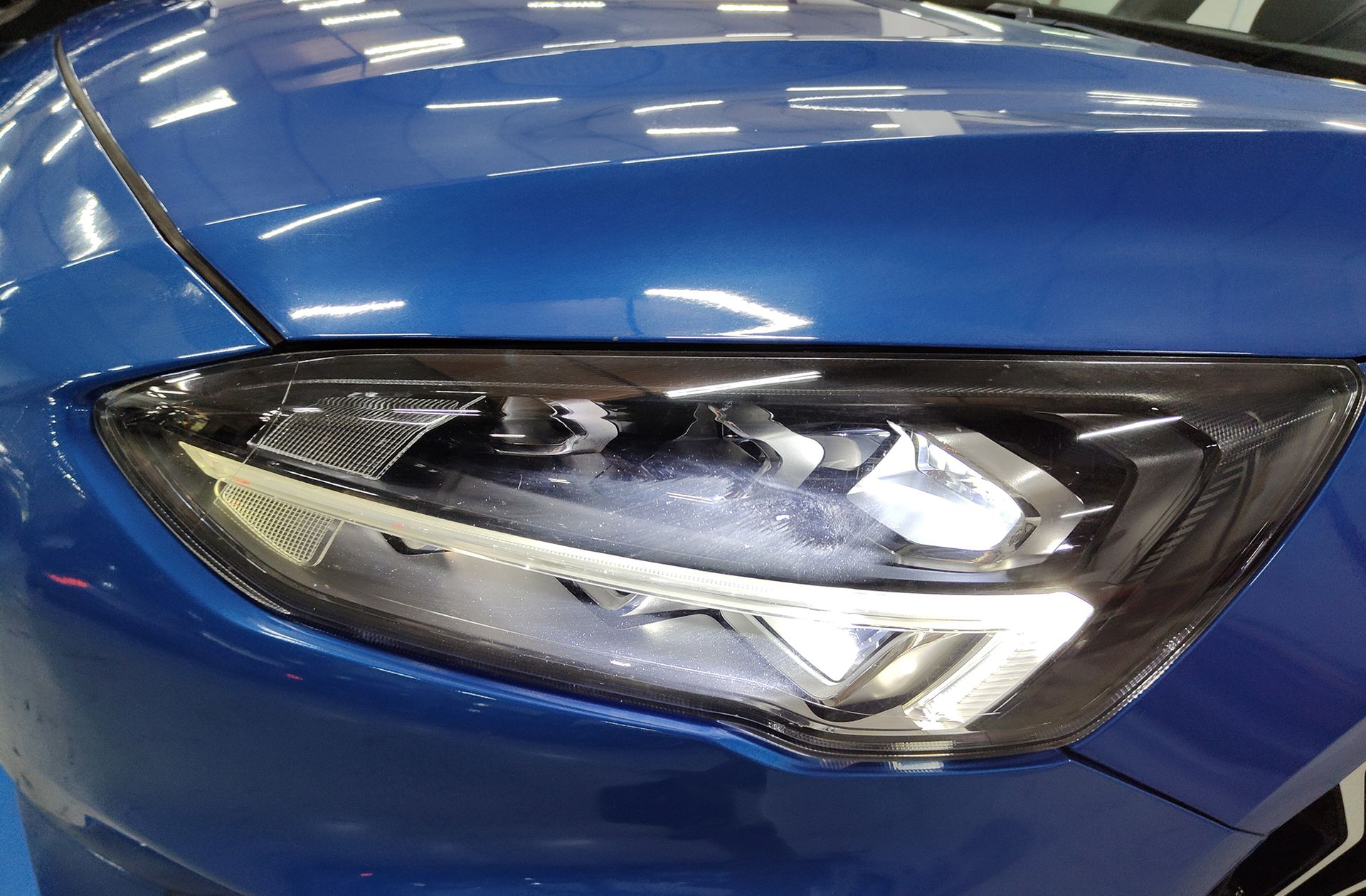 Ford Focus 1.0 EcoBoost MHEV ST-Line - foto 15