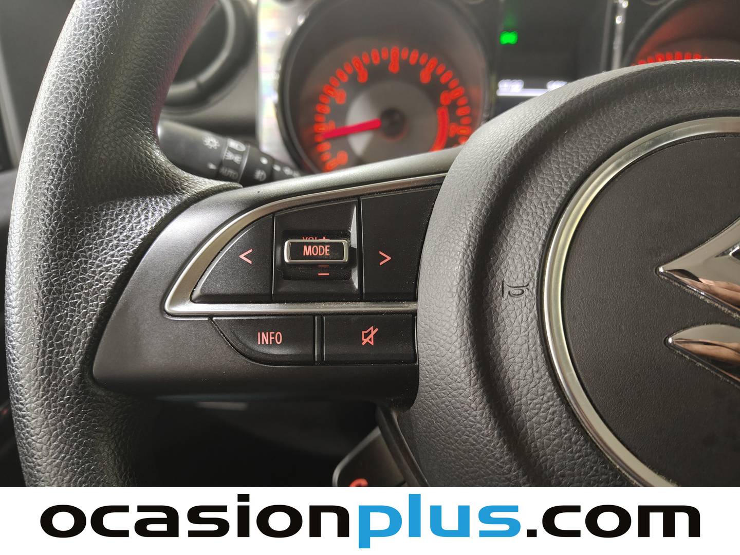 Foto Suzuki Jimny Suzuki Jimny 1.5 JLX (102 CV) 4x4