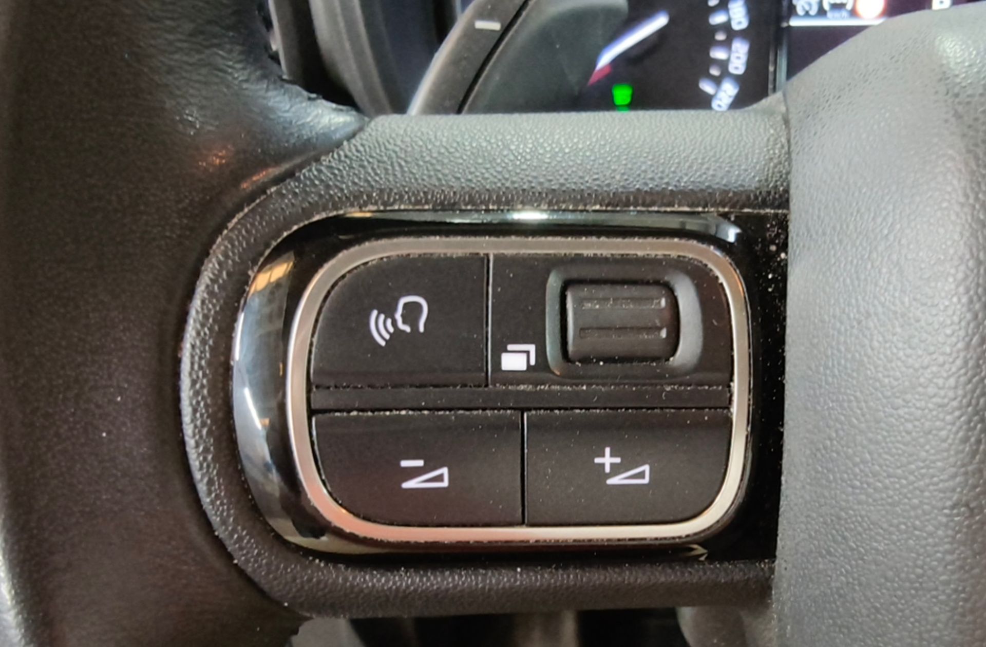Citroën Berlingo BlueHDi 130 Talla M Shine - foto 30