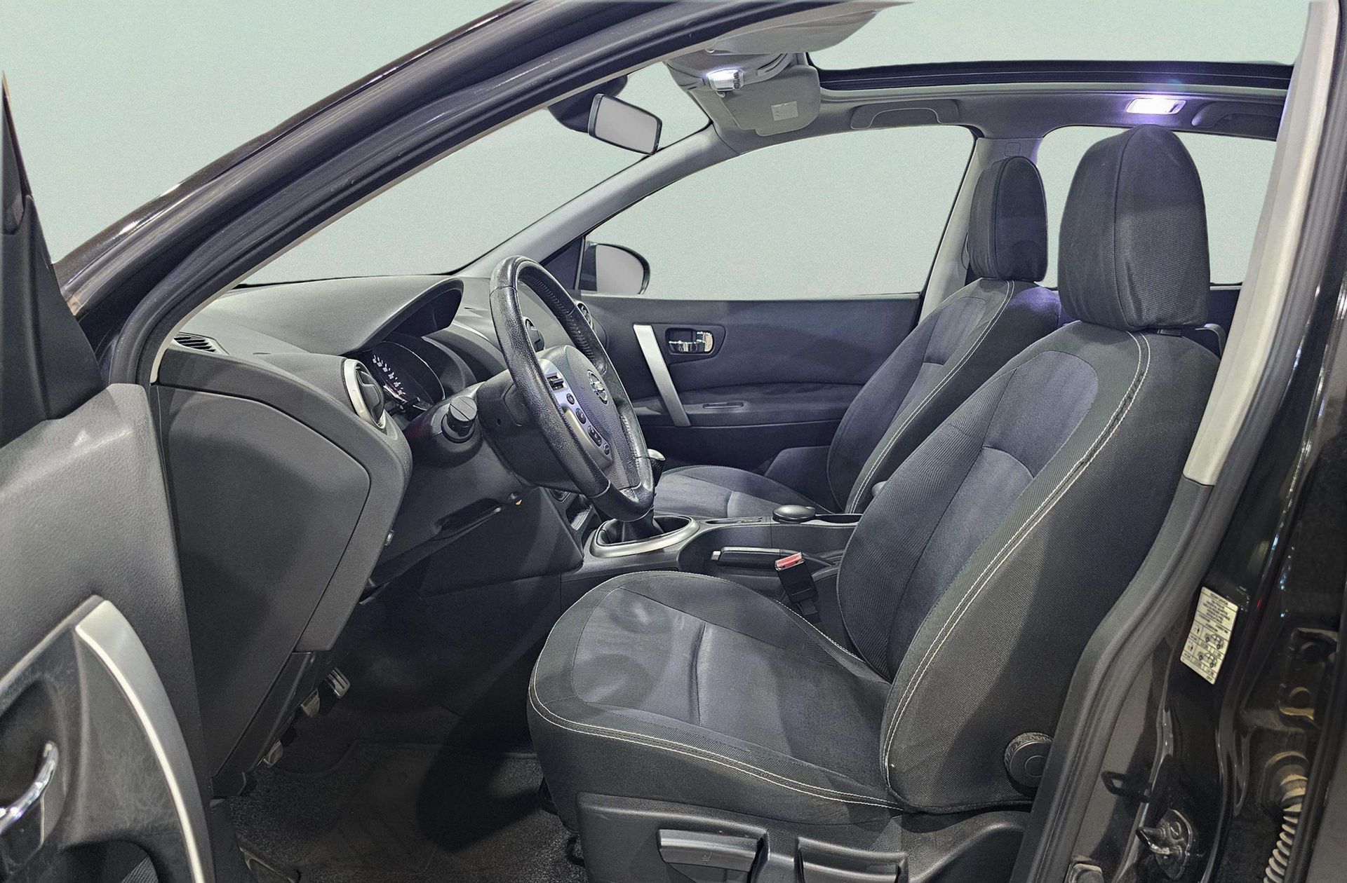 Nissan Qashqai 1.5 dCi Tekna Sport 4x2 - foto 11