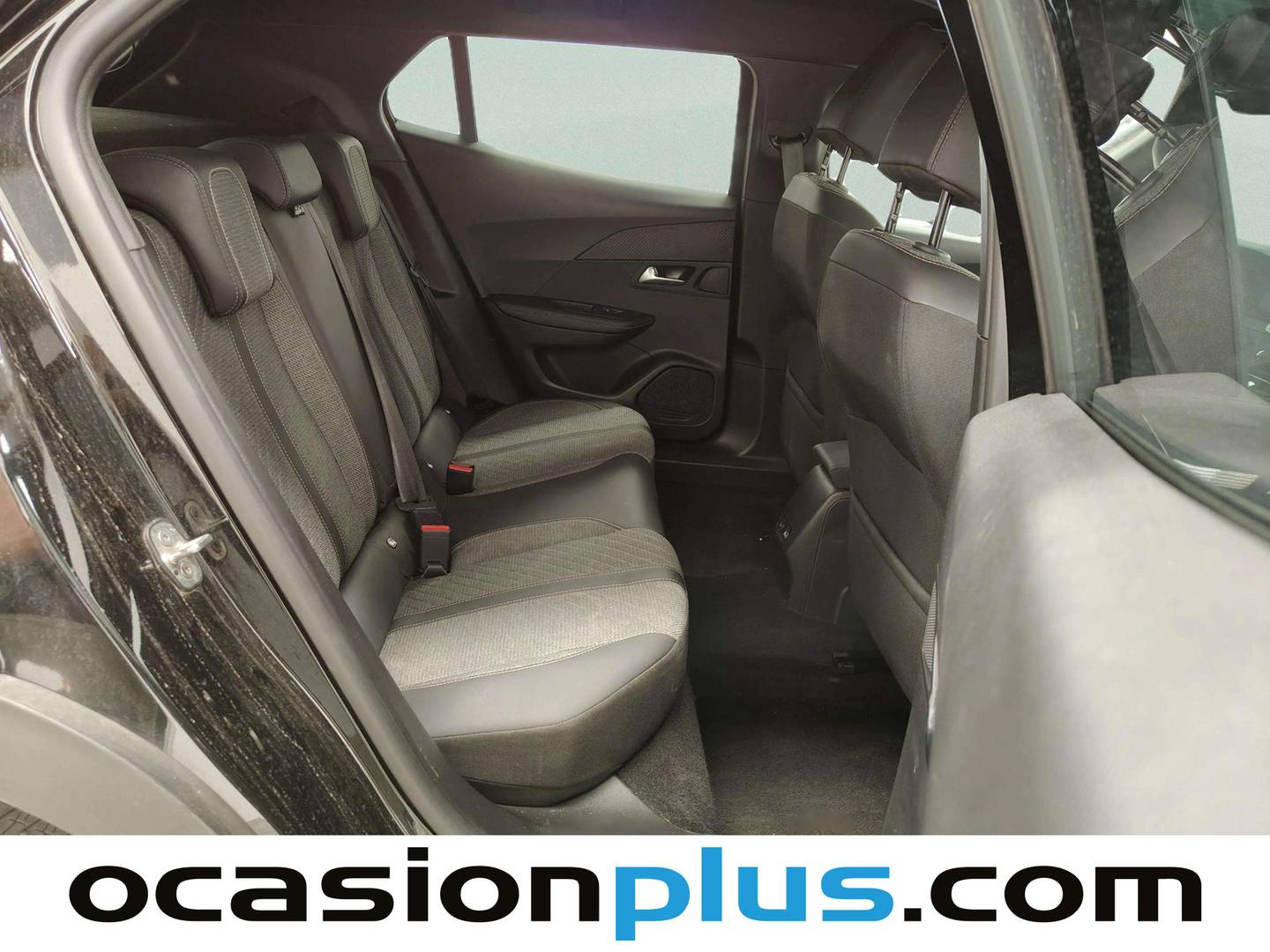 Peugeot 2008 Peugeot 2008 Allure Hybrid eDCS6 (136 CV) automático