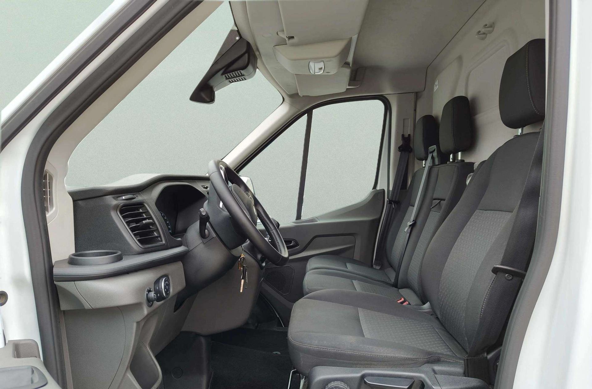 Ford Transit Furgon 350 L3H2 Trend - foto 9