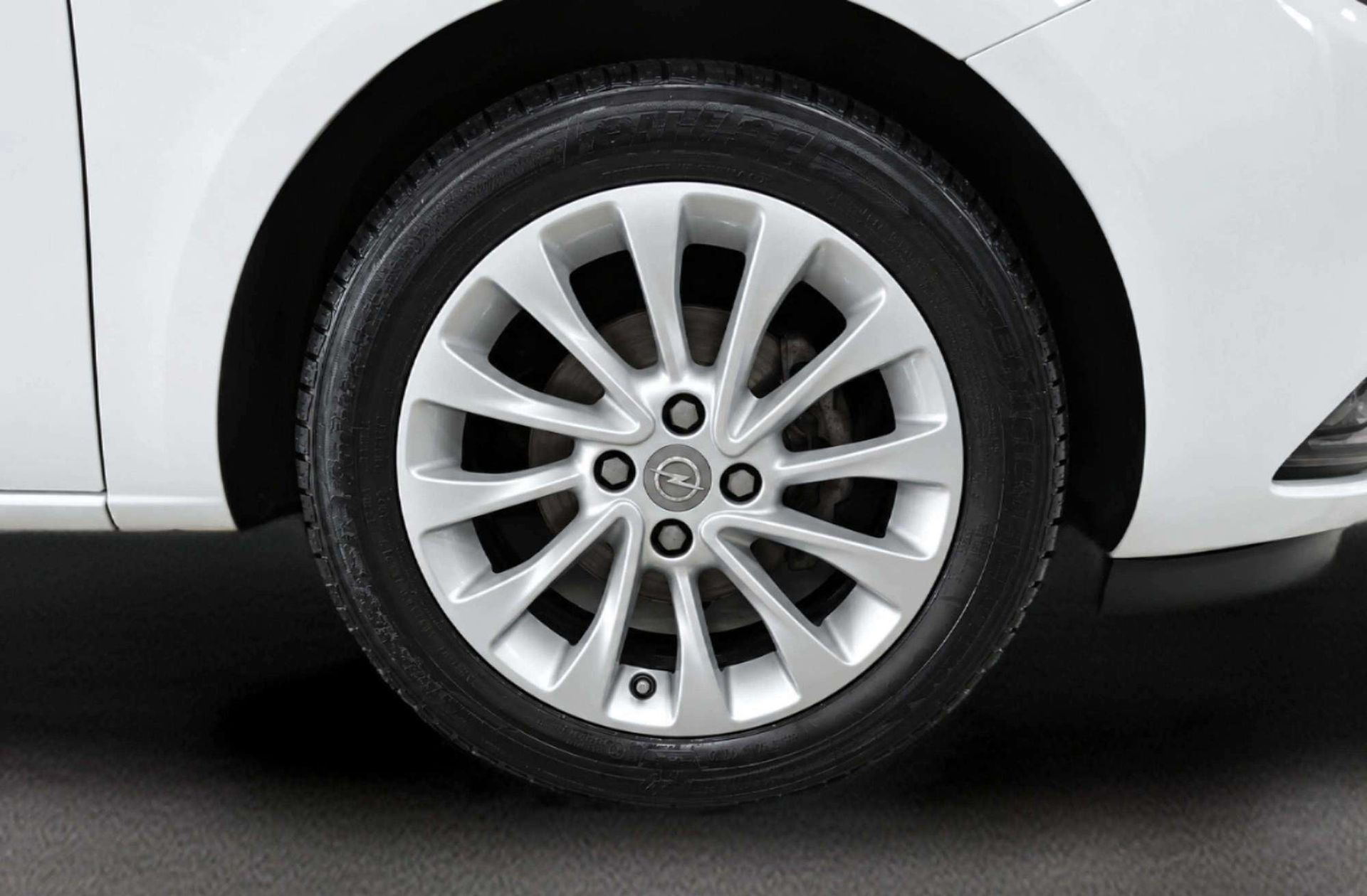 Opel Corsa 1.4 GLP Selective - foto 33