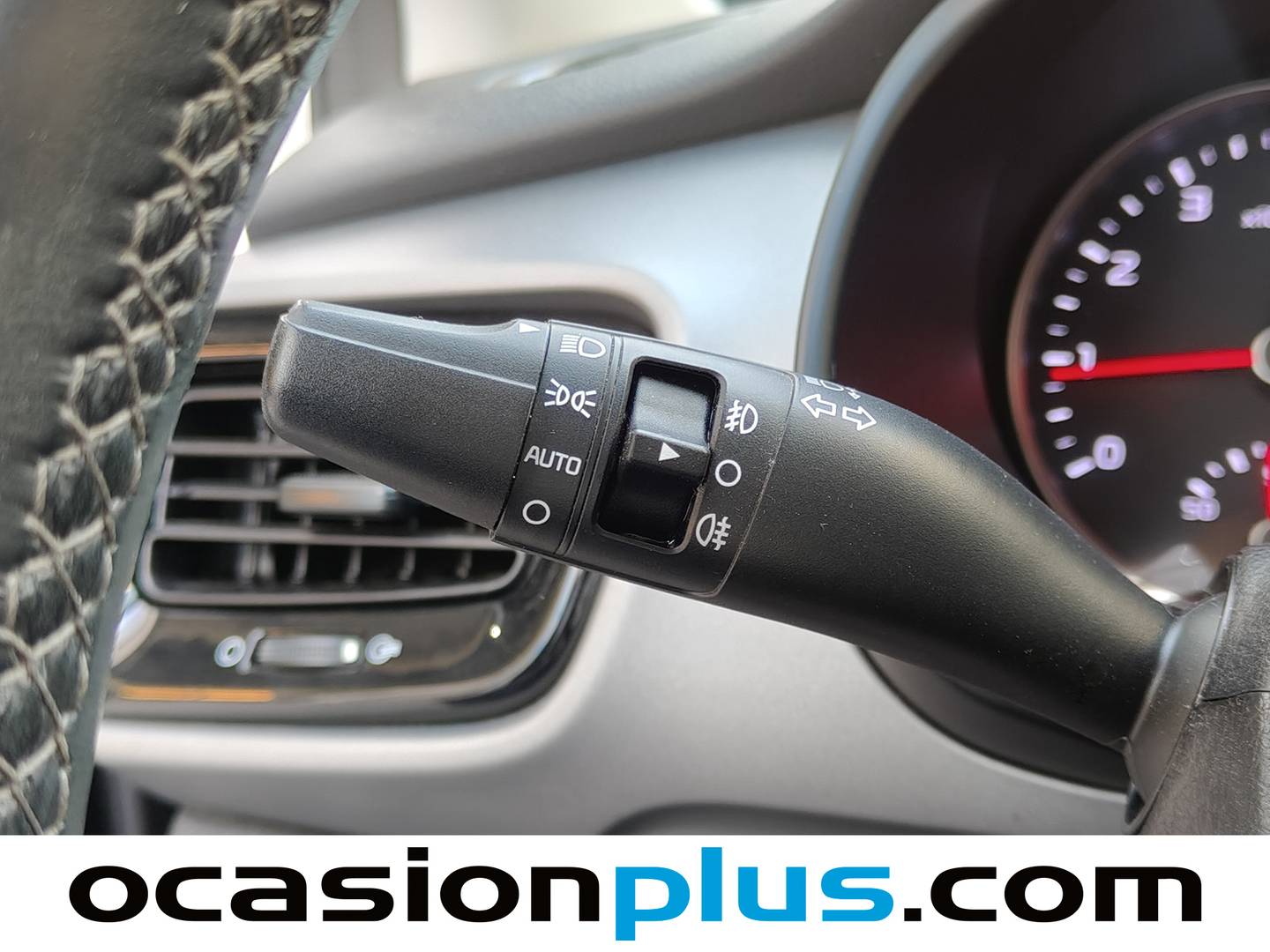 KIA Stonic KIA Stonic 1.0 T-GDi Black Edition DCT (120 CV) al mejor precio