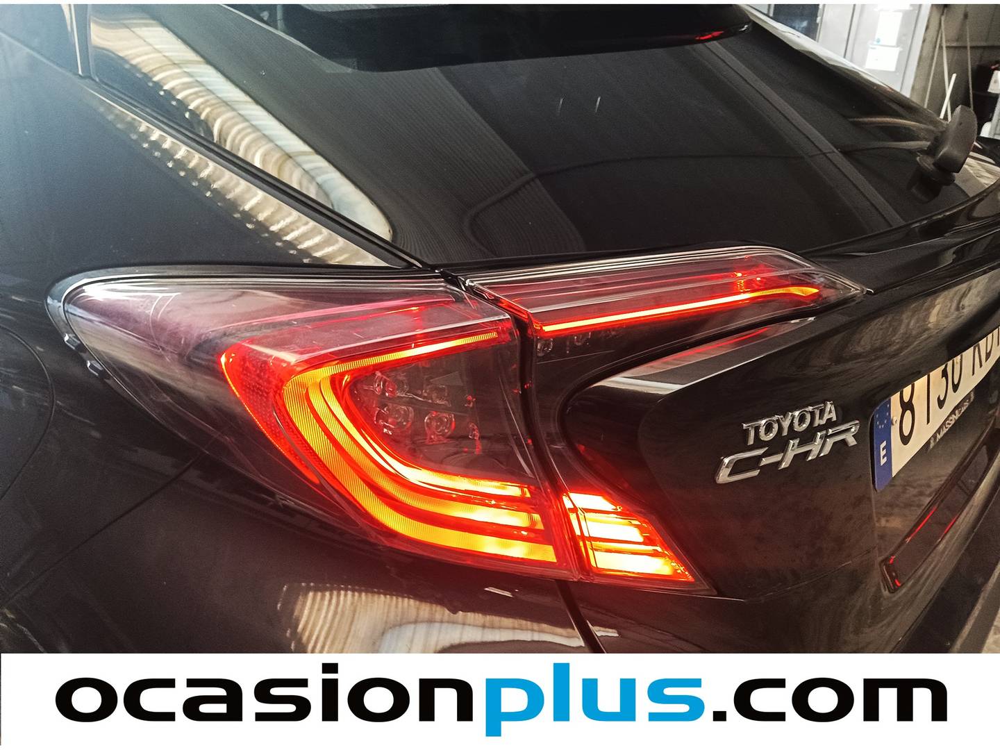 Foto Toyota C-HR Toyota C-HR 1.8 125H Dynamic Plus (122 CV)