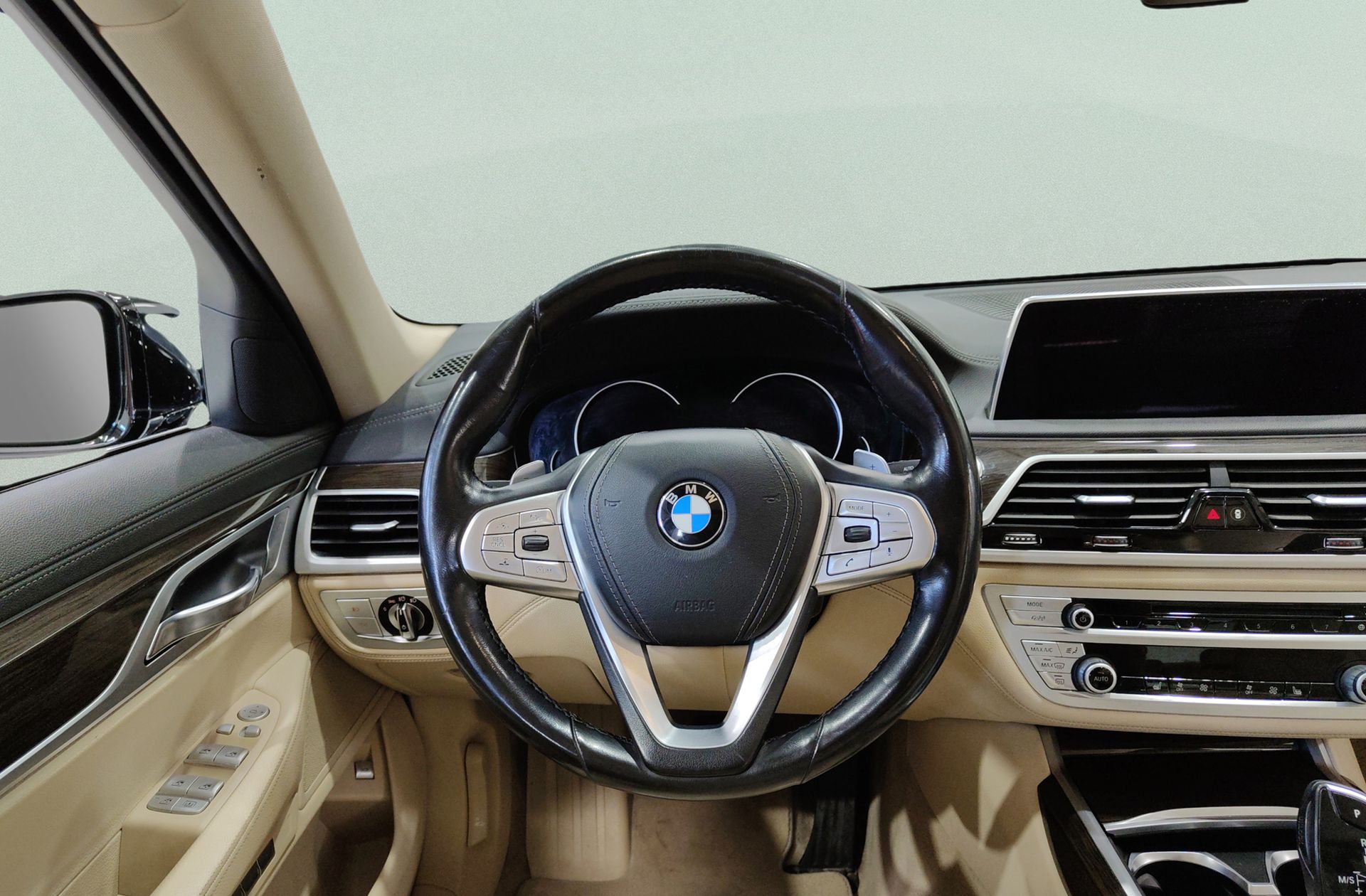 BMW Serie 7 750Li xDrive - foto 22