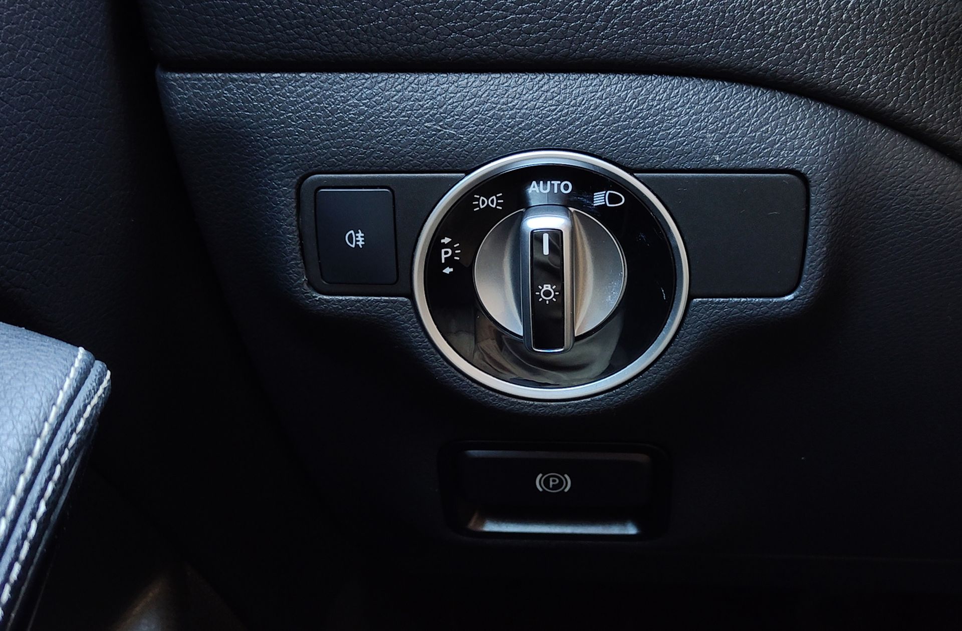 Mercedes-Benz GLA 200 - foto 24