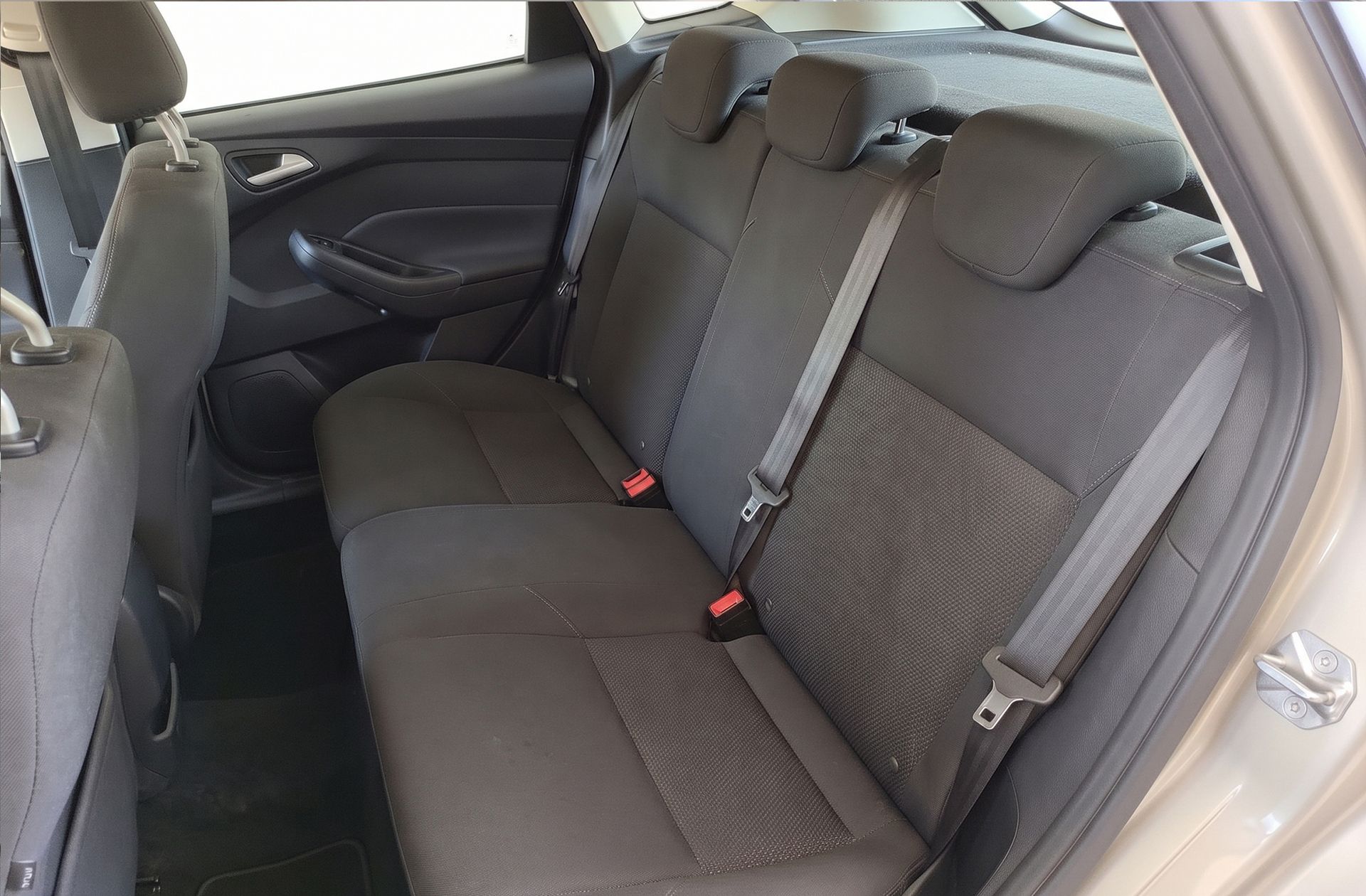 Ford Focus 1.0 EcoBoost Trend+ - foto 9