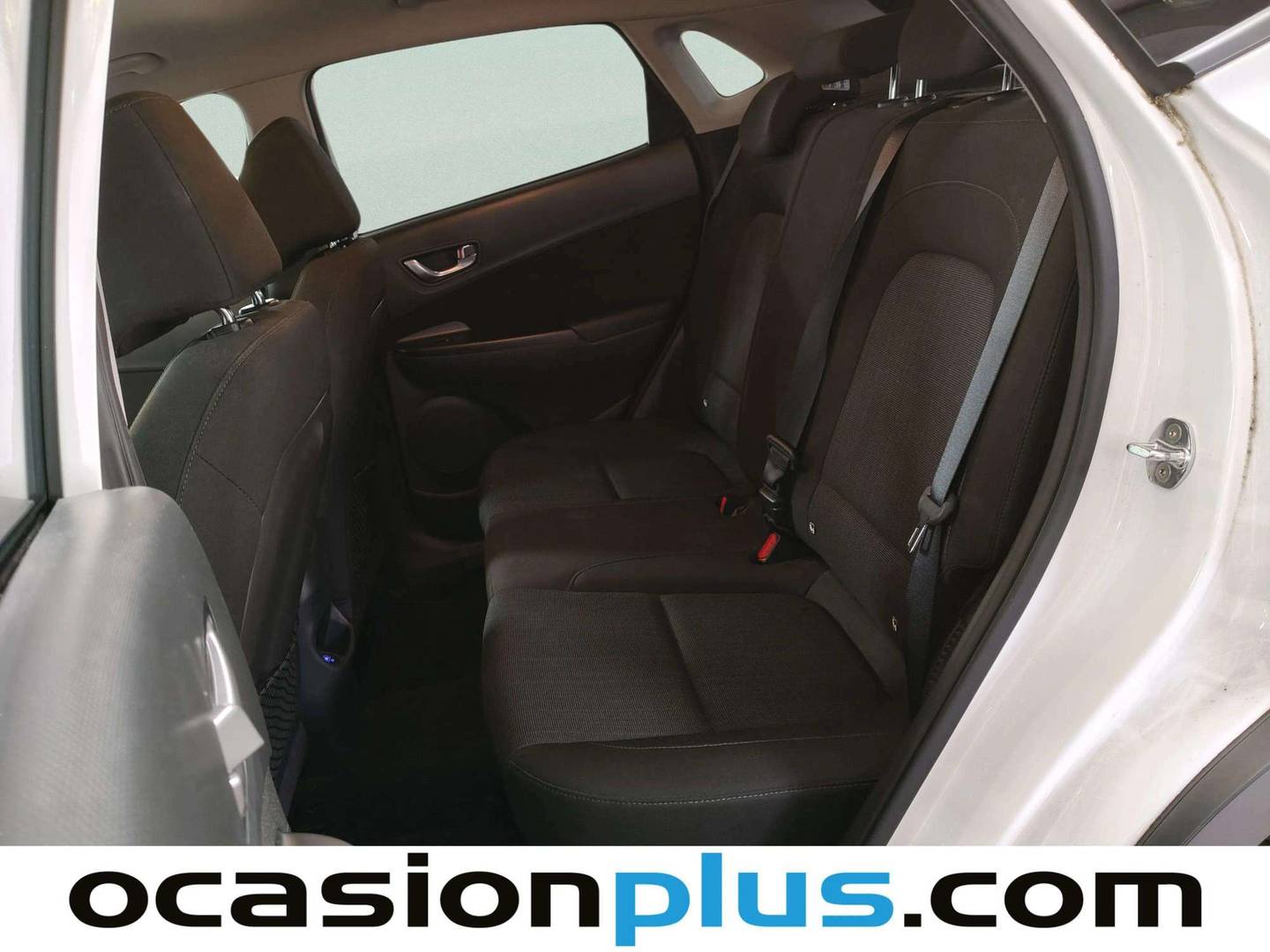 Foto asientos traseros Hyundai Kona Hyundai Kona 1.0 TGDi 48V Tecno 4x2 (120 CV)