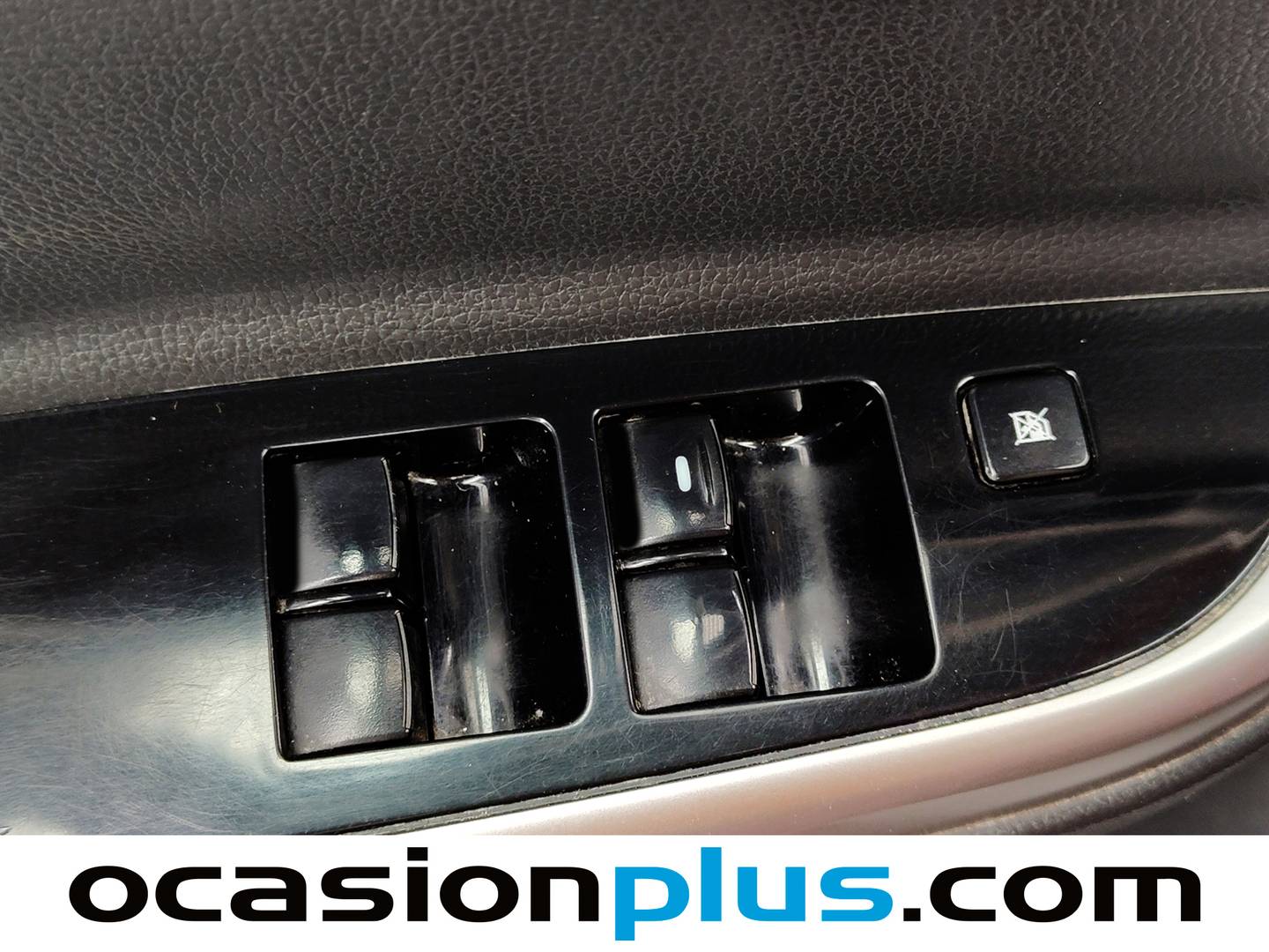 Mitsubishi L200 Mitsubishi L200 220 DI-D Motion Auto (150 CV) automático