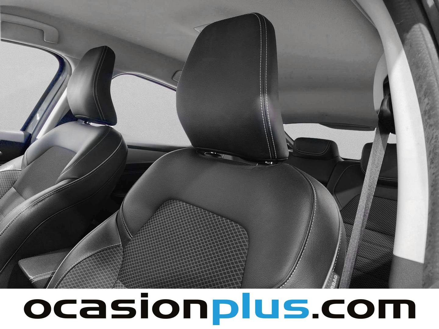 Acabados Renault Arkana Renault Arkana Zen TCE 140 Mild Hybrid (140 CV) EDC