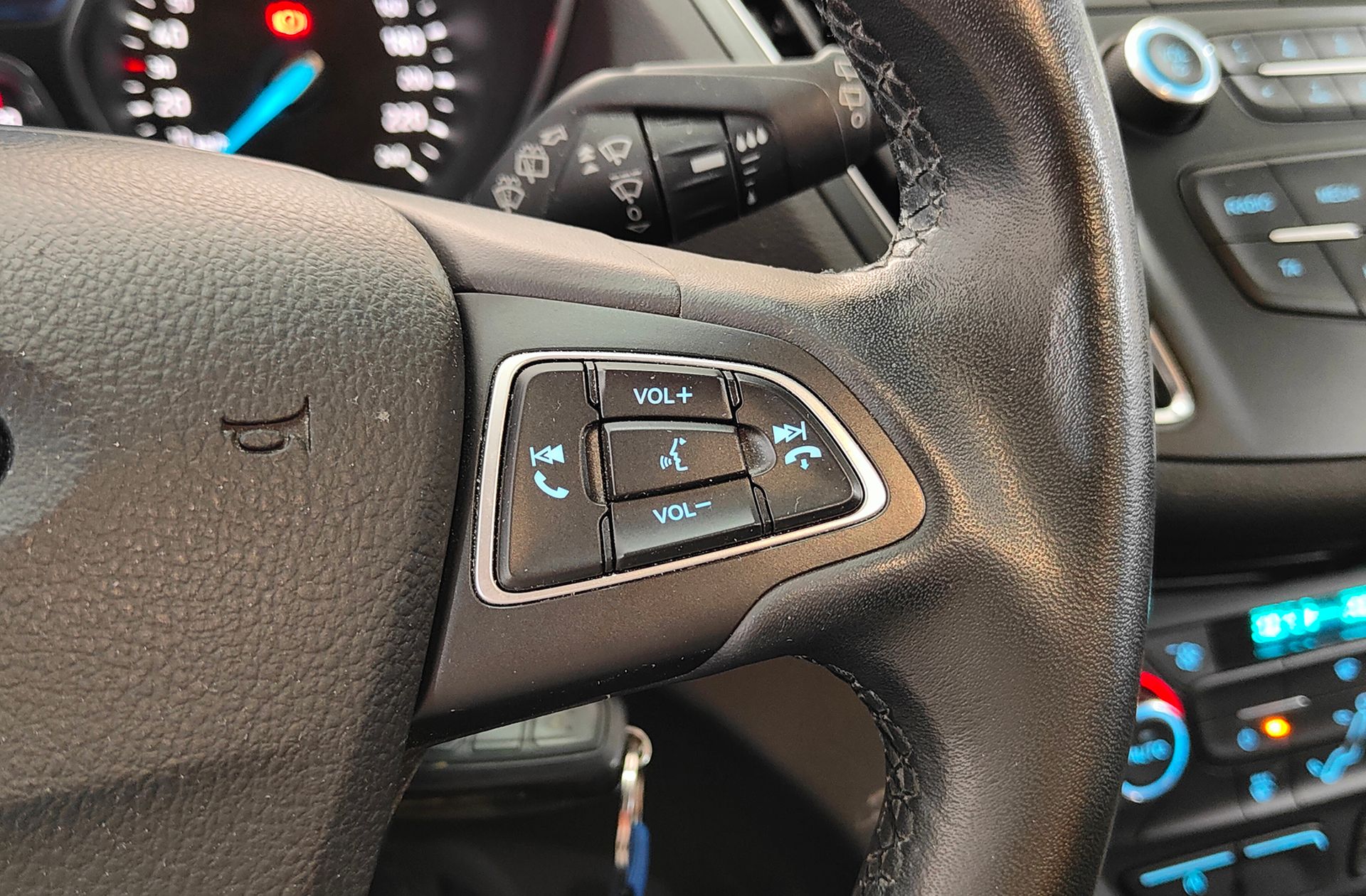 Ford C-Max 1.0 EcoBoost Trend+ - foto 27