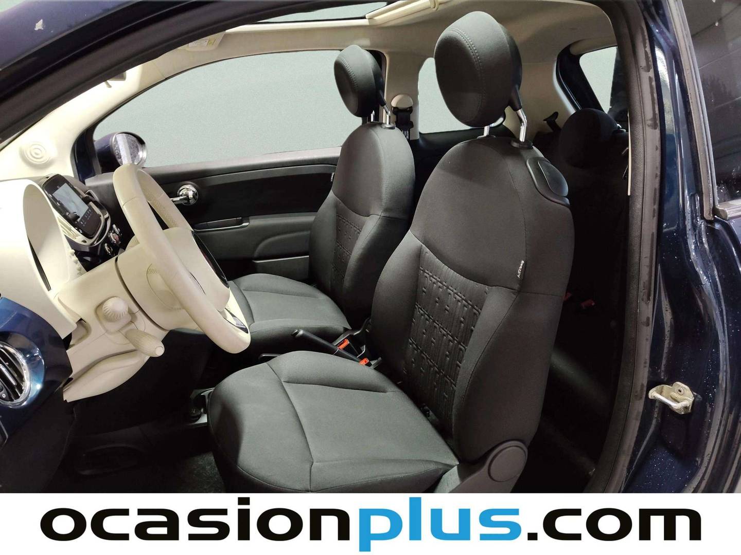 Foto asientos delanteros Fiat 500 Fiat 500 1.0 Hybrid Dolcevita (70 CV)