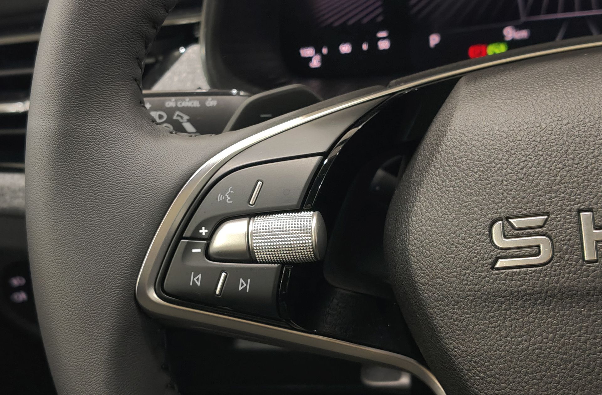 Škoda Kamiq 1.0 TSI Selection DSG - foto 29
