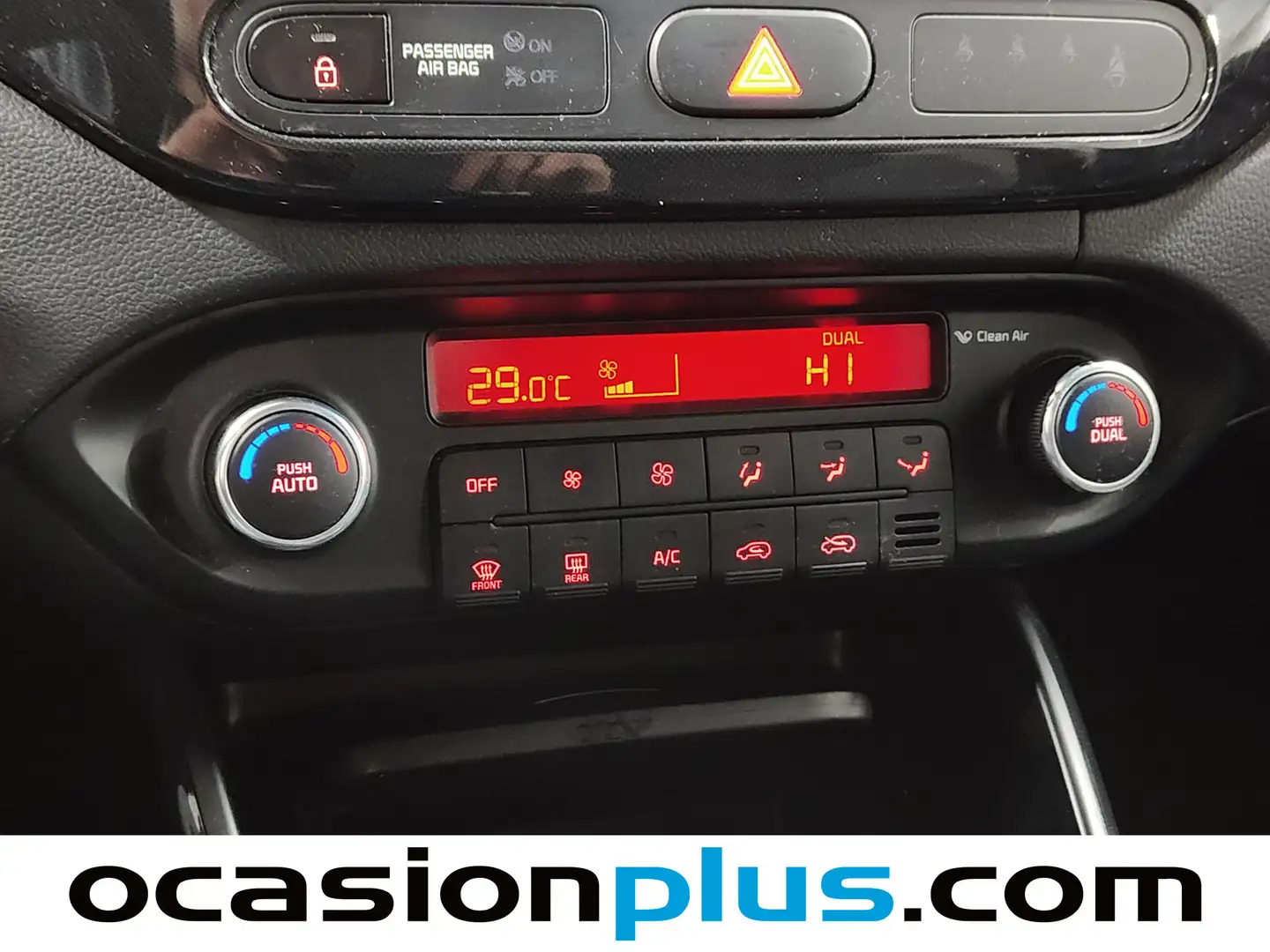 Foto KIA Carens Kia Carens 1.6 GDi UEFA Euro 2016 Eco-Dynamics (135 CV)