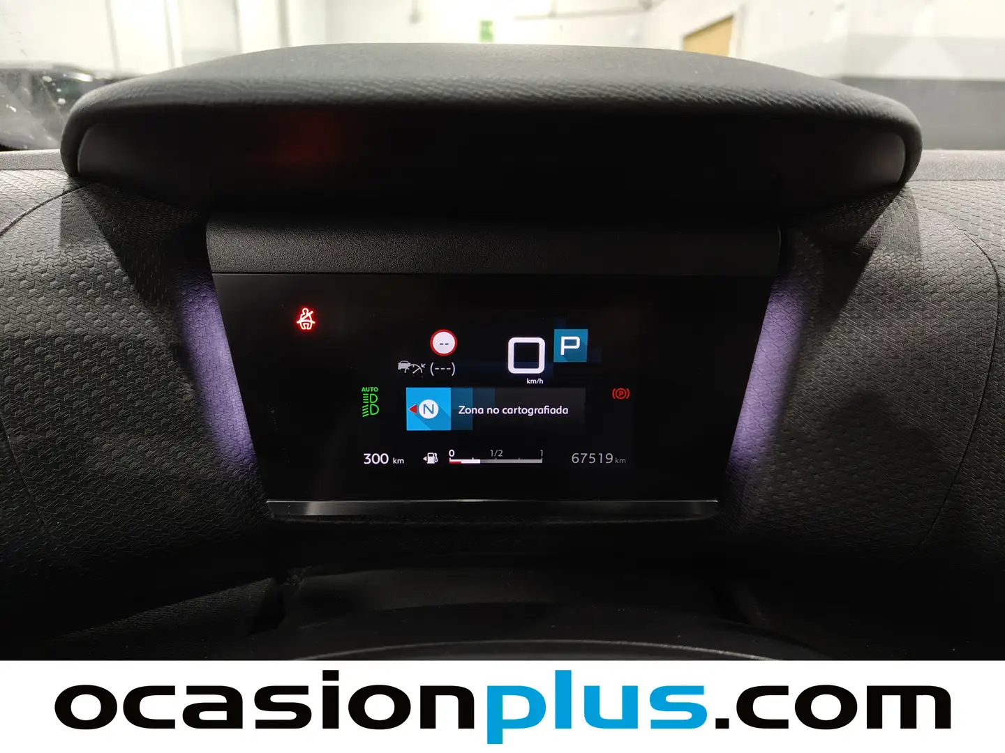 Foto Citroën C4 Citroen C4 BlueHDi 130 S&S Shine EAT8 (130 CV)