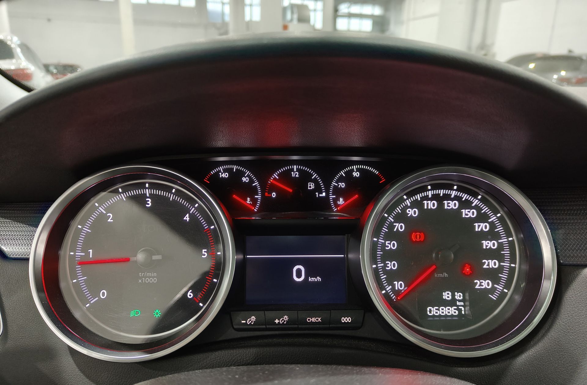 Peugeot 508 SW BlueHDi 150 Allure - foto 21