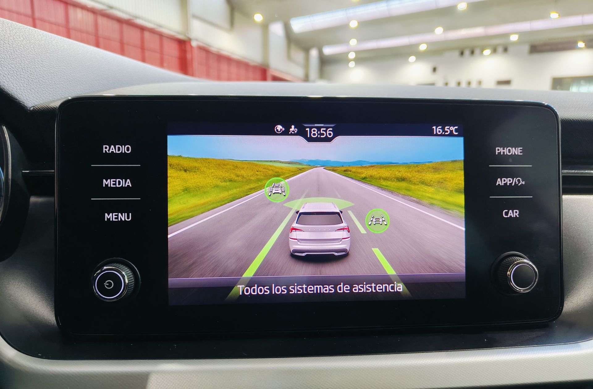 Škoda Kamiq 1.5 TSI Ambition - foto 9