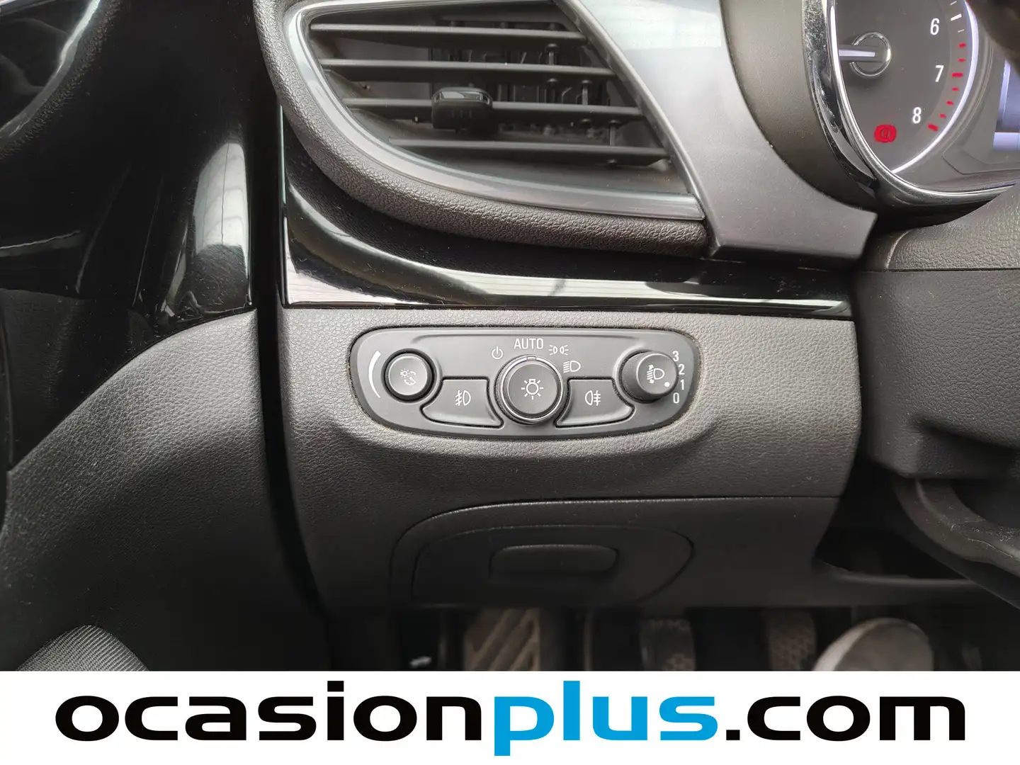 Foto Opel Mokka X Opel Mokka X 1.4 T S&S Selective 4x2 (140 CV)