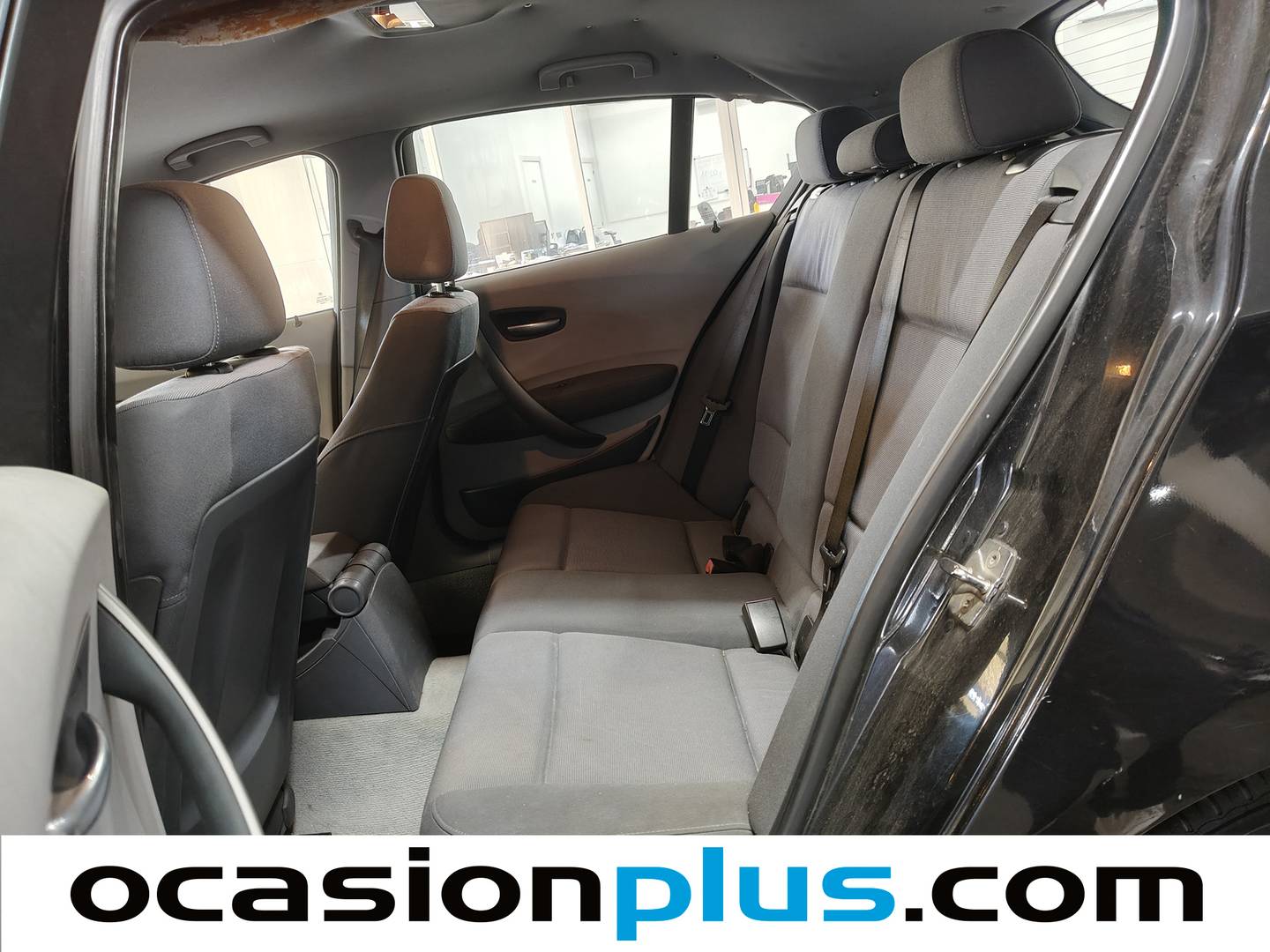 Foto asientos traseros BMW Serie 1 BMW Serie 1 120i (150 CV)