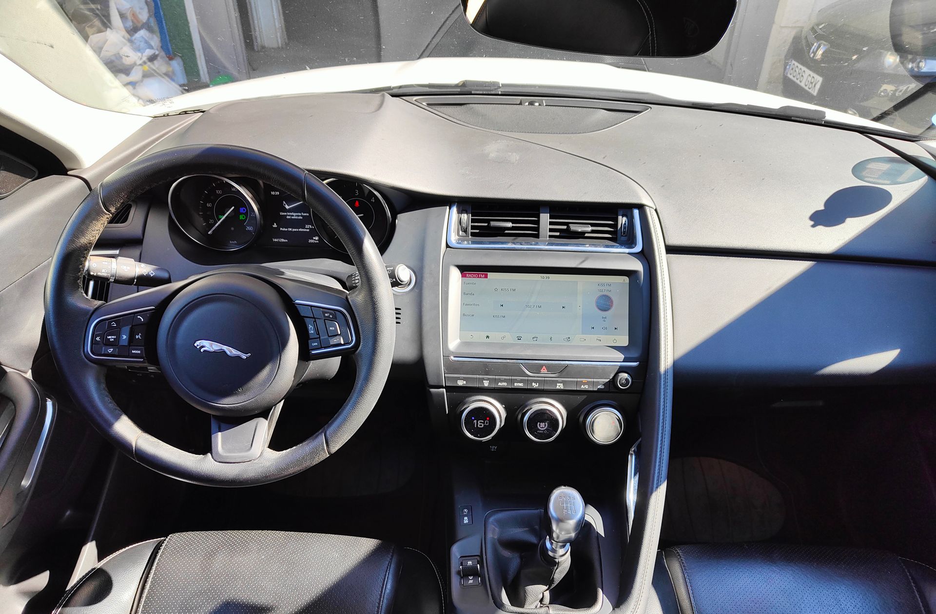 Jaguar E-Pace 2.0D - foto 6