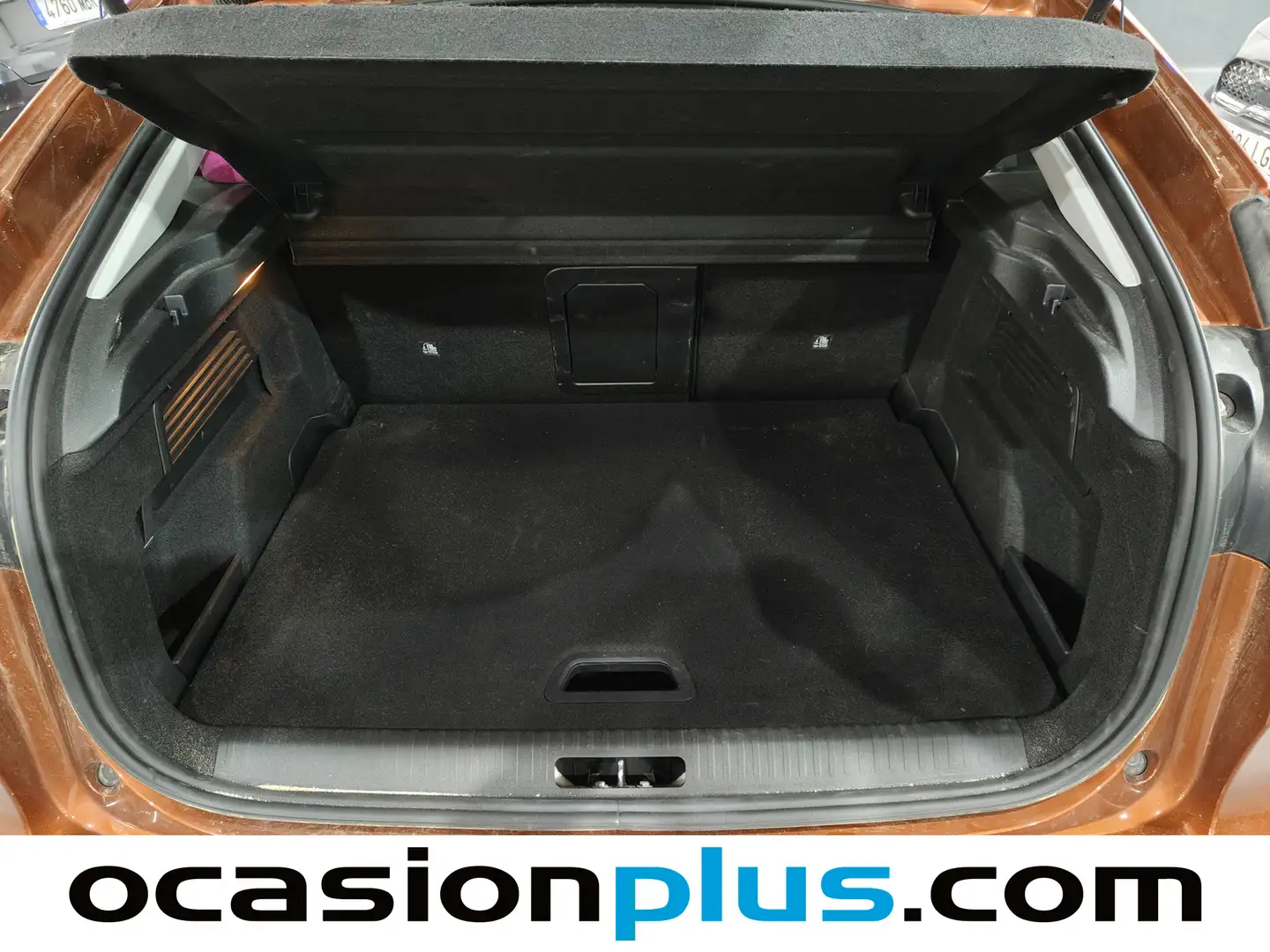 Foto Citroën C4 Citroen C4 BlueHDi 130 S&S Shine EAT8 (130 CV)