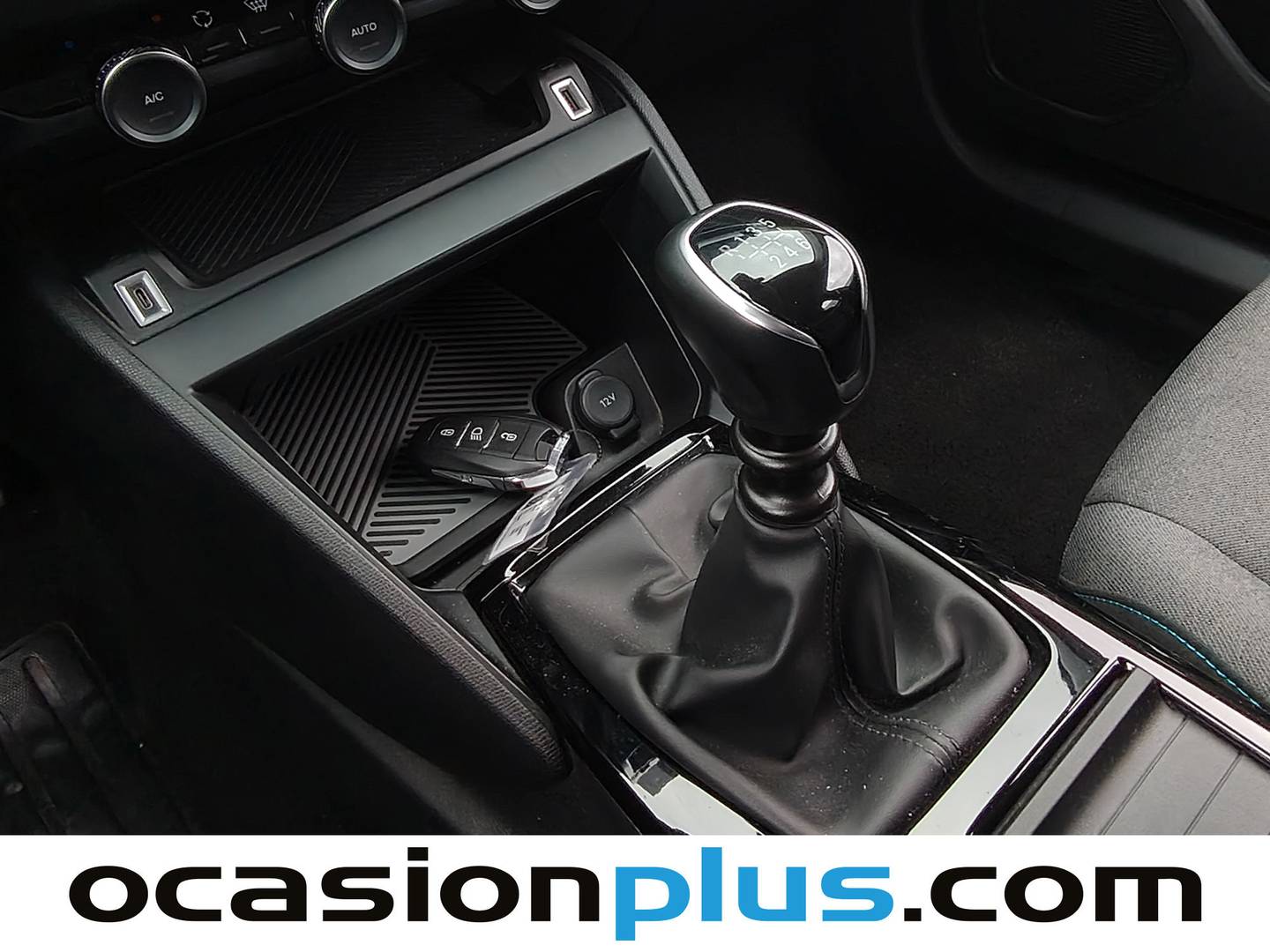 Foto Citroën C4 Citroen C4 PureTech 130 S&S Shine (130 CV)