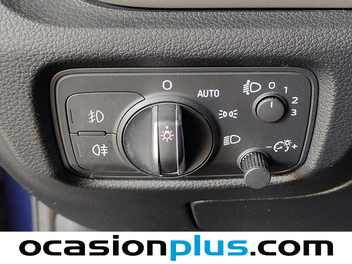 Equipamiento del Audi A3 Audi A3 Sportback S line edition 1.6 TDI clean diesel (110 CV)