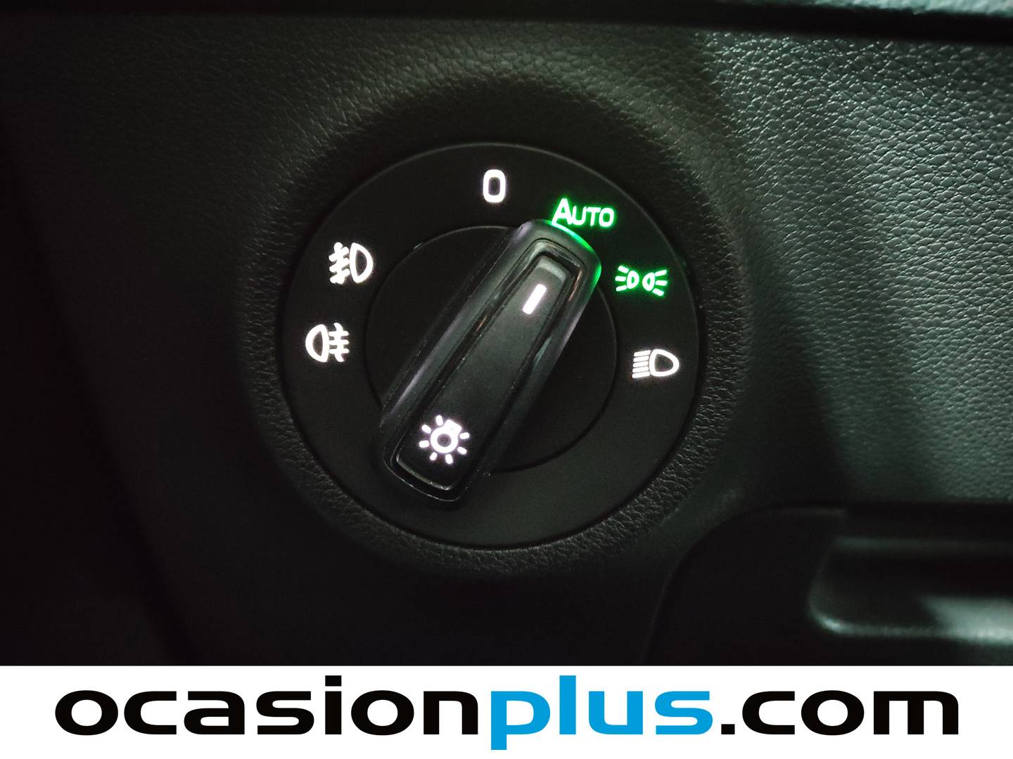 Foto Skoda Karoq Skoda Karoq 1.5 TSI ACT Ambition DSG (150 CV)