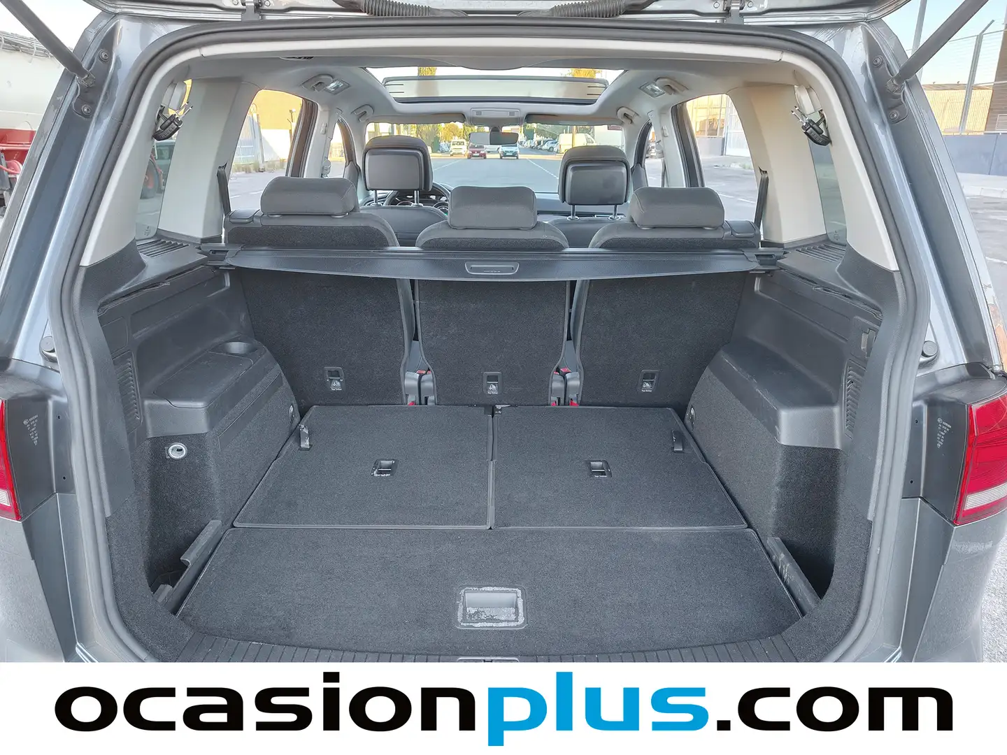 Foto Volkswagen Touran Volkswagen Touran 2.0 TDI BMT (150 CV) DSG 7 Plazas