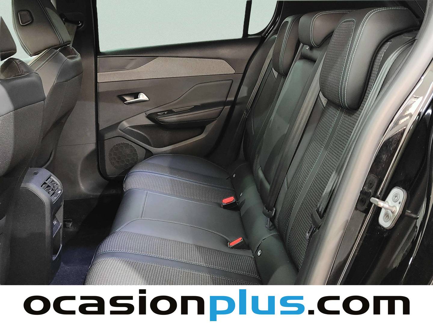 Foto asientos traseros Peugeot 308 Peugeot 308 PureTech 130 S&S Allure EAT8 (130 CV)