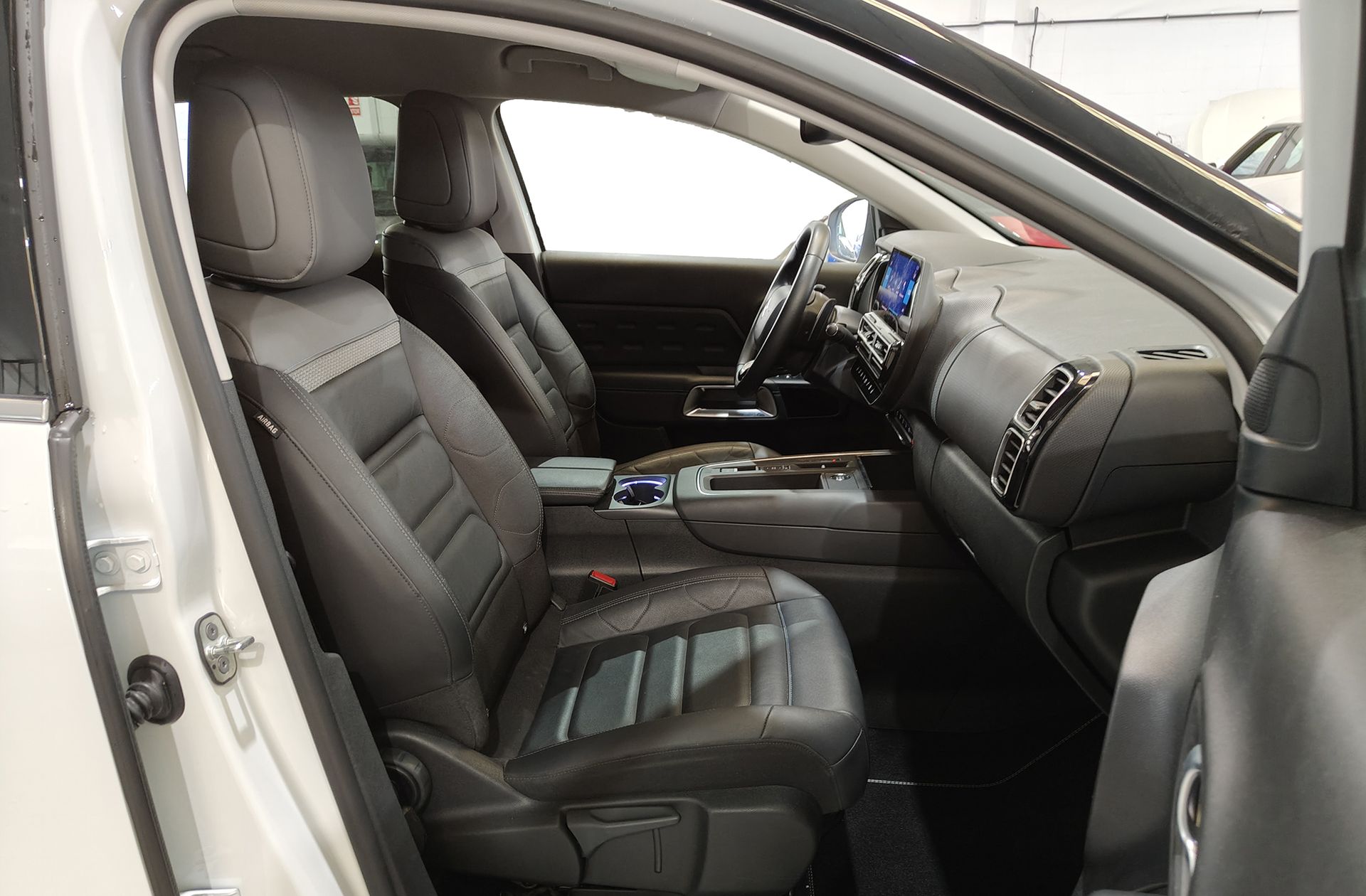 Citroën C5 Aircross 225 Shine Pack e-EAT8 - foto 23