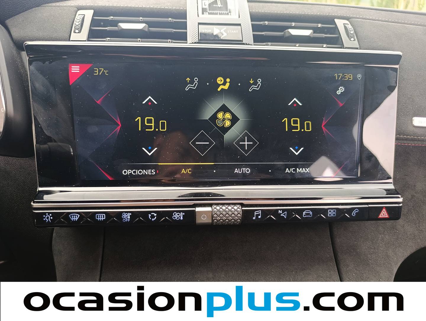 DS DS 7 Crossback DS DS7 Crossback BlueHDi 130 Performance Line Auto (130 CV) 2019