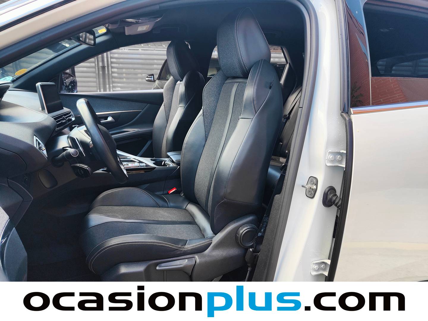 Foto asientos delanteros Peugeot 3008 Peugeot 3008 BlueHDI 130 S&S GT Line EAT8 (130 CV)