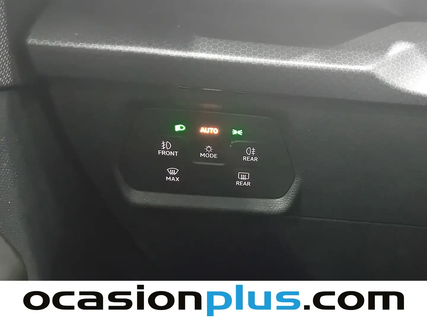 Foto Seat León SEAT León 1.5 TSI S&S Style 25 Aniversario (116 CV)