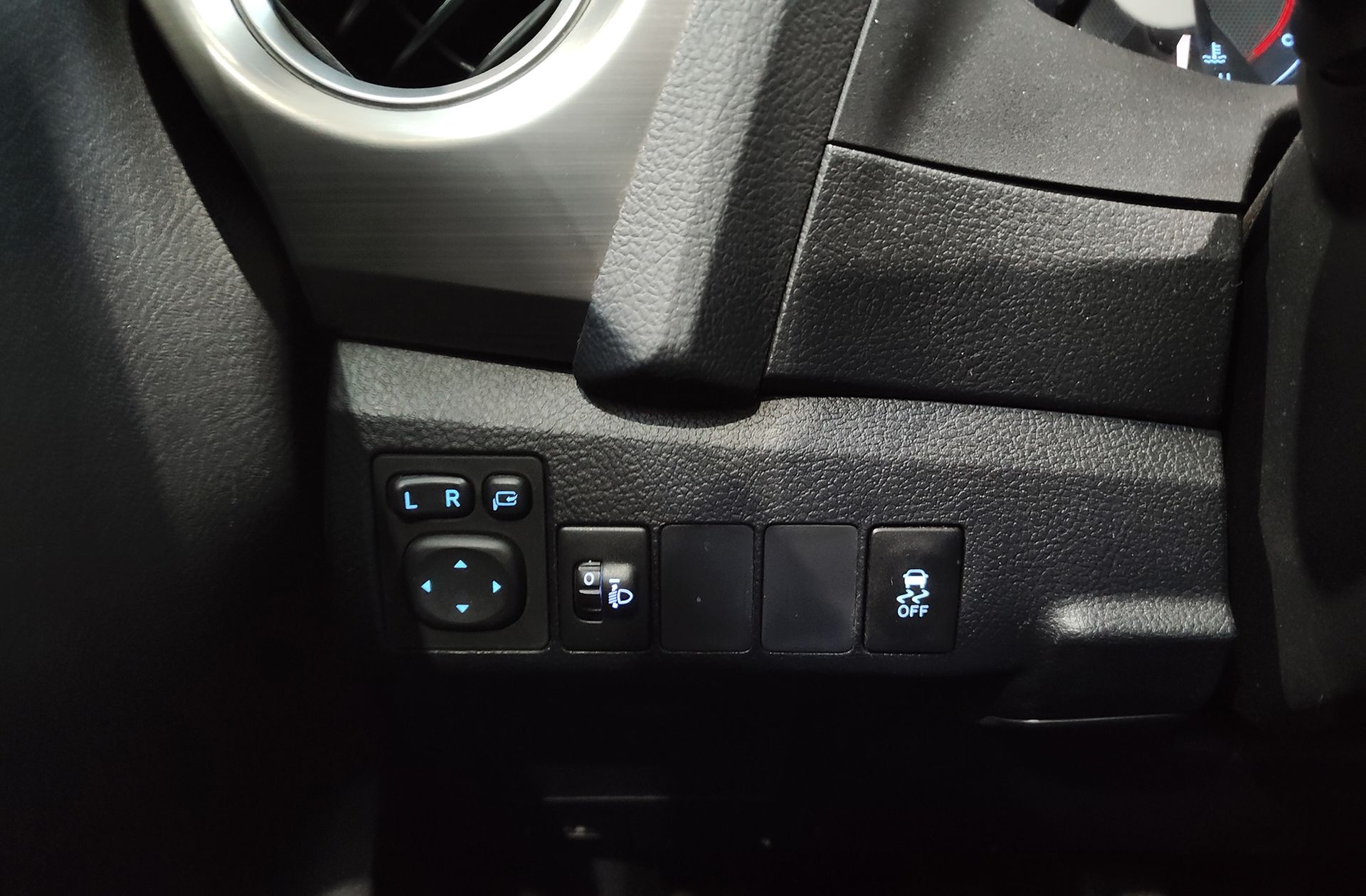 Toyota Auris 120D Active - foto 29