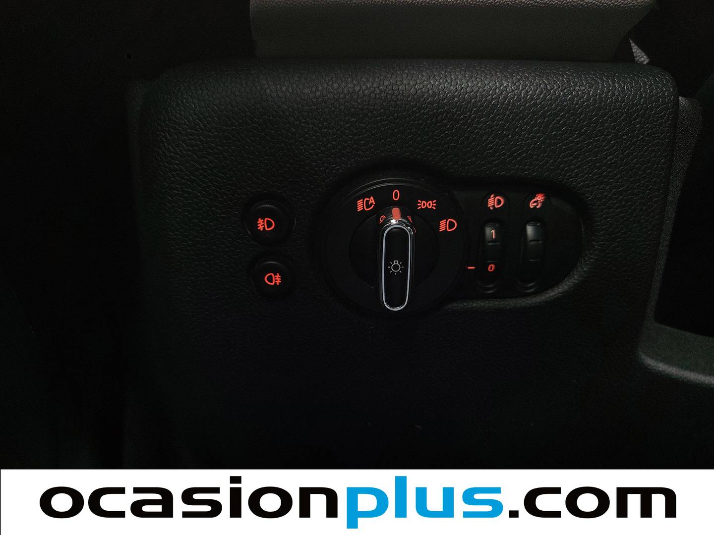 Equipamiento del Mini MINI Mini MINI Cooper Cabrio One (102 CV)