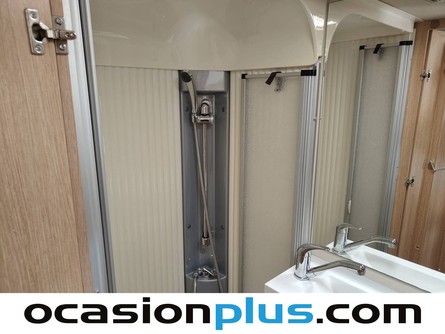 Capron A70 Capron A70 S-light (148CV) 6 Plazas seminuevo