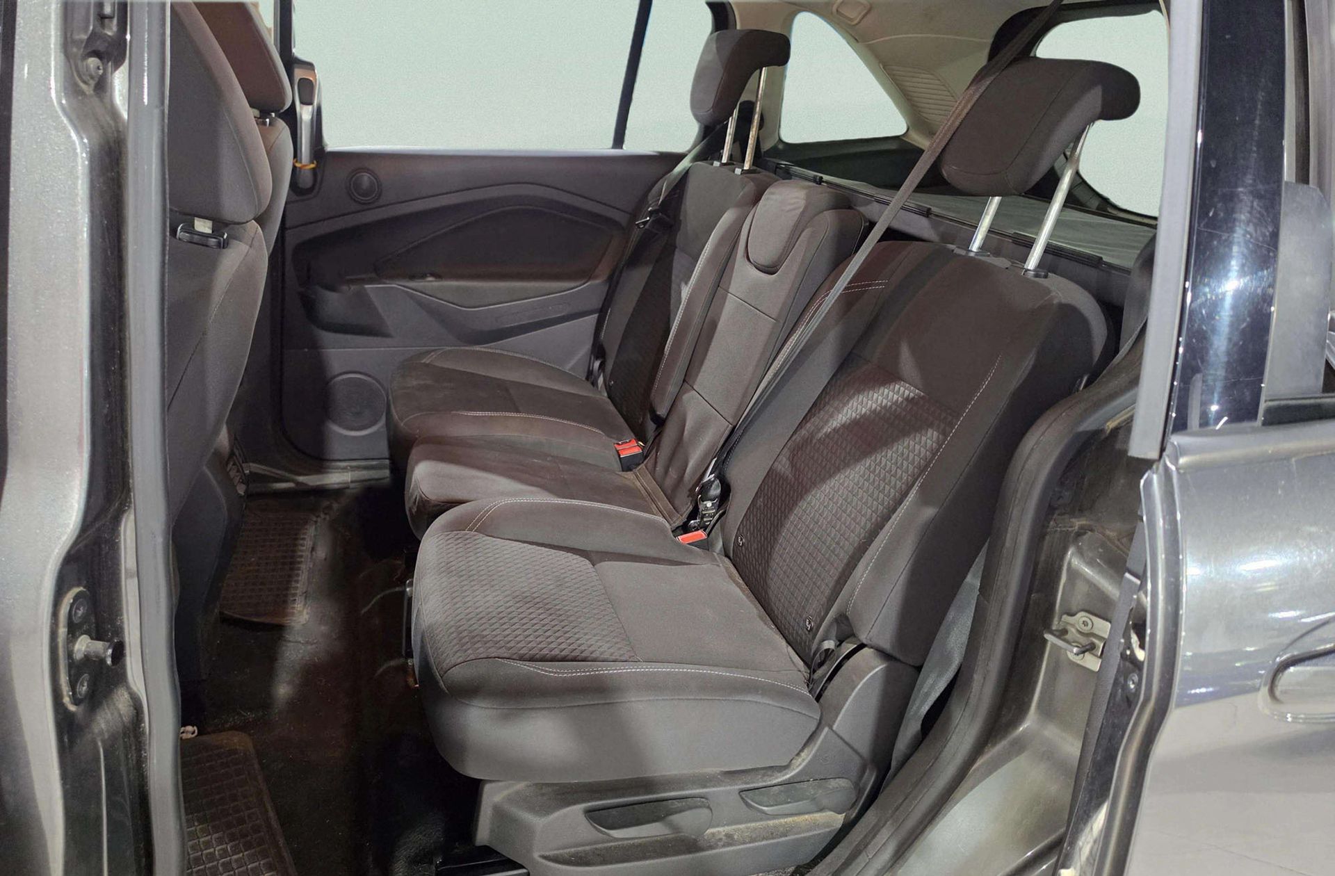 Ford Grand C-Max 1.0 EcoBoost Trend 7 plazas - foto 11