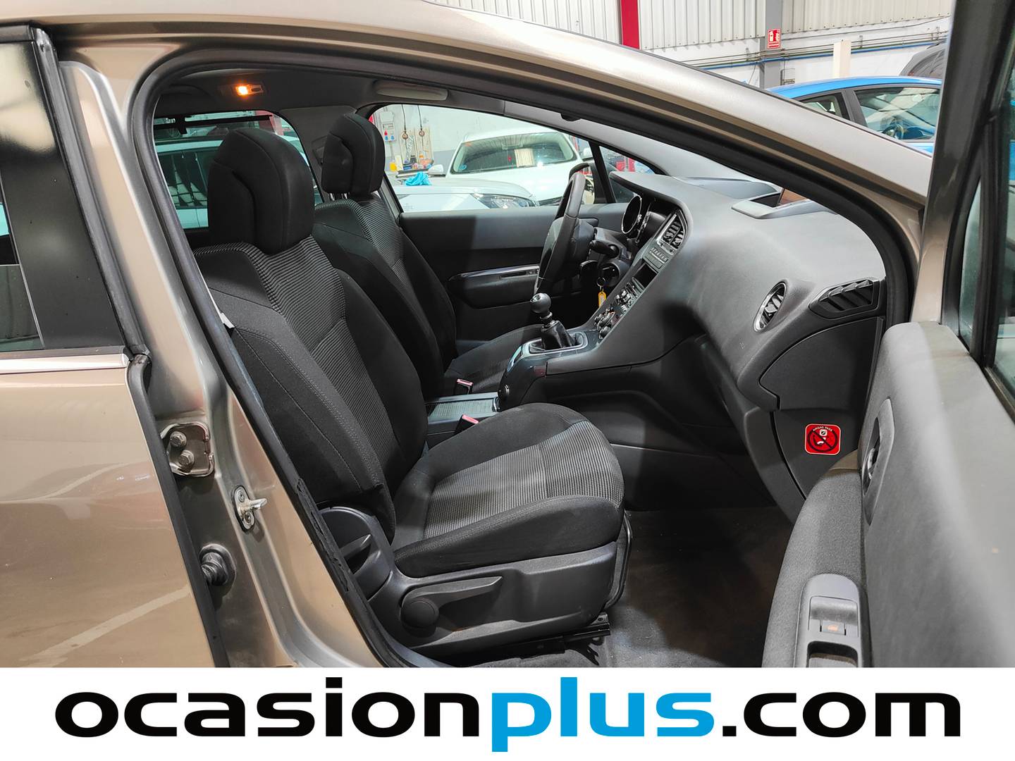 Peugeot 5008 Peugeot 5008 2.0 HDI Sport Pack (150 CV) manual