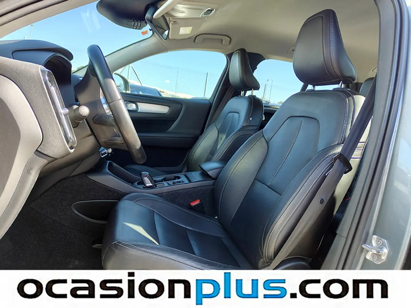 Foto Volvo XC40 Volvo XC40 D4 Momentum AWD Auto (190 CV)