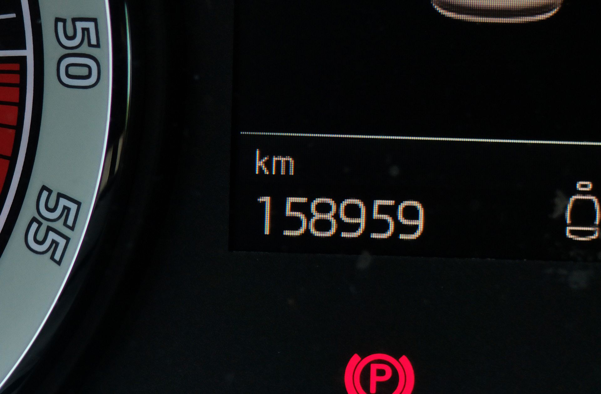 Škoda Karoq 1.6 TDI Ambition - foto 10